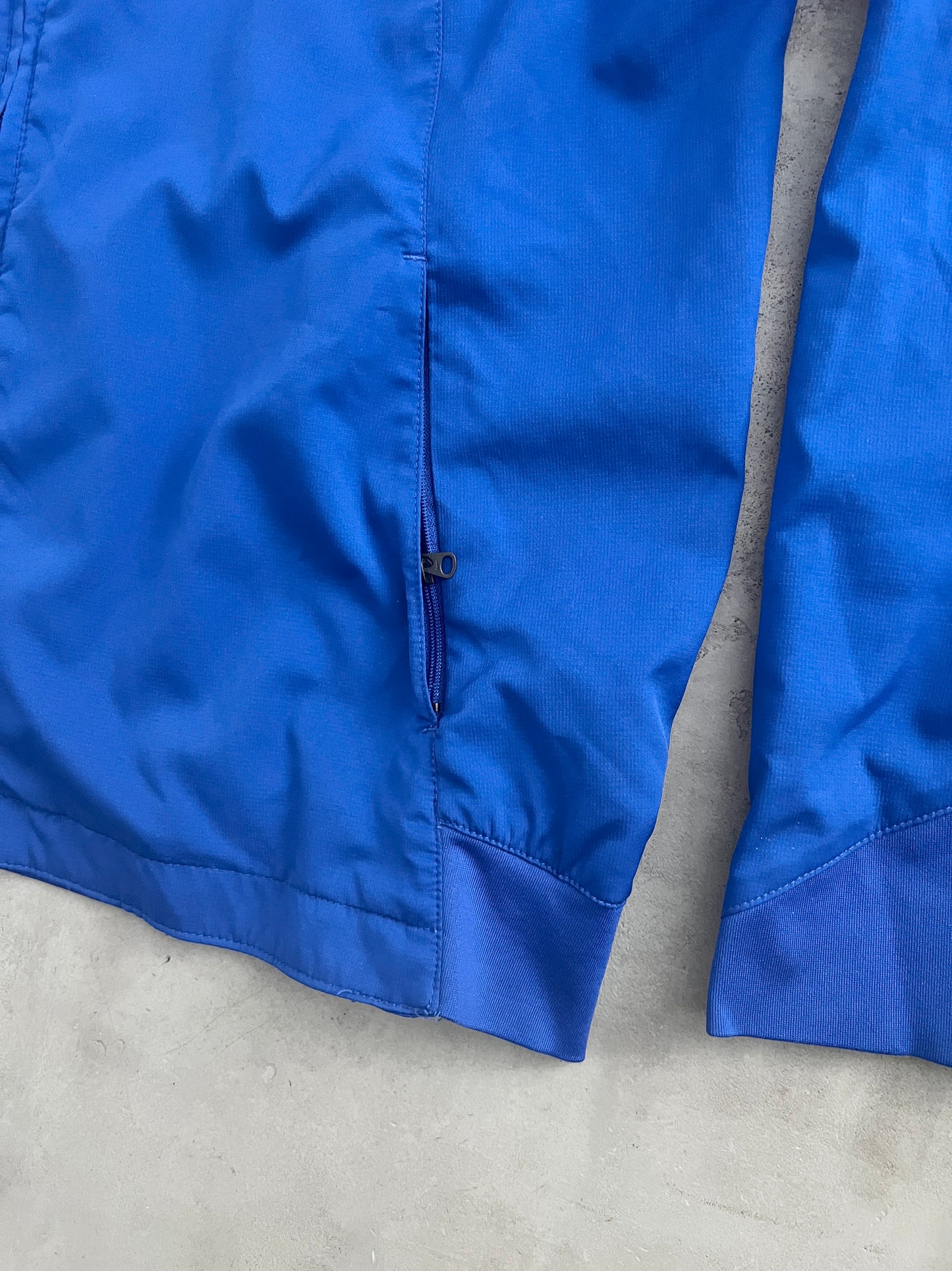 BLUE MANCHESTER UNITED NIKE JACKET - 2000S - L