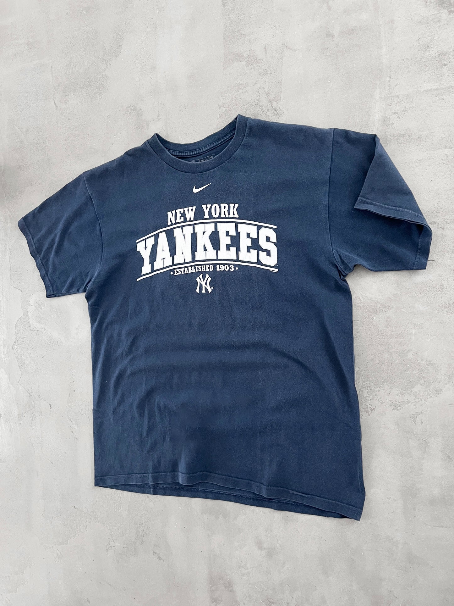 NAVY YANKEES NIKE TEE - 2000S - M