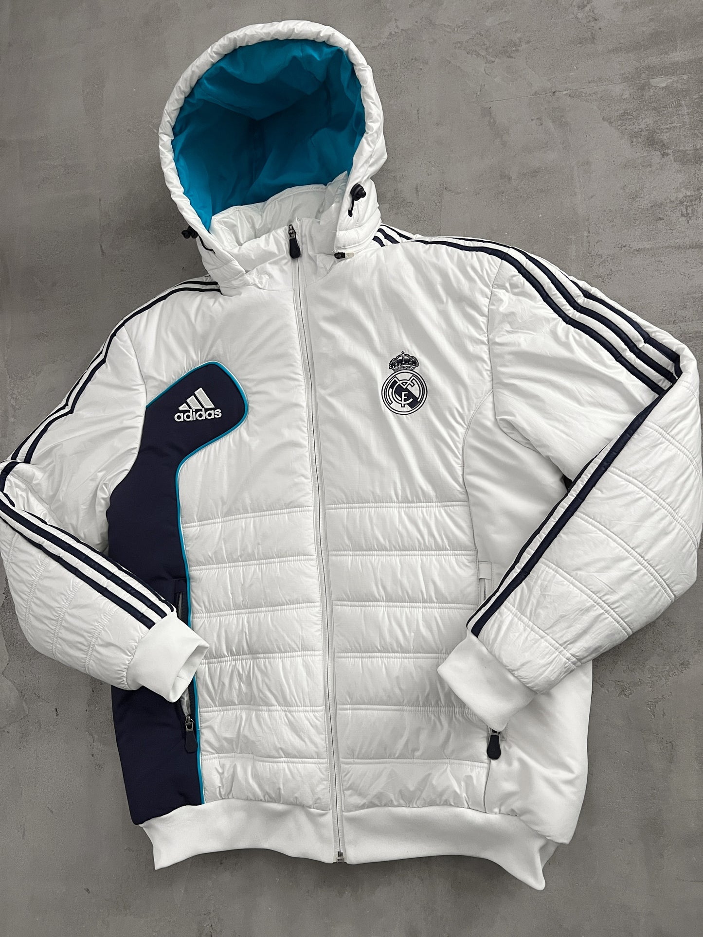 WHITE/NAVY REAL MADRID PUFFER - 2000S - L/M