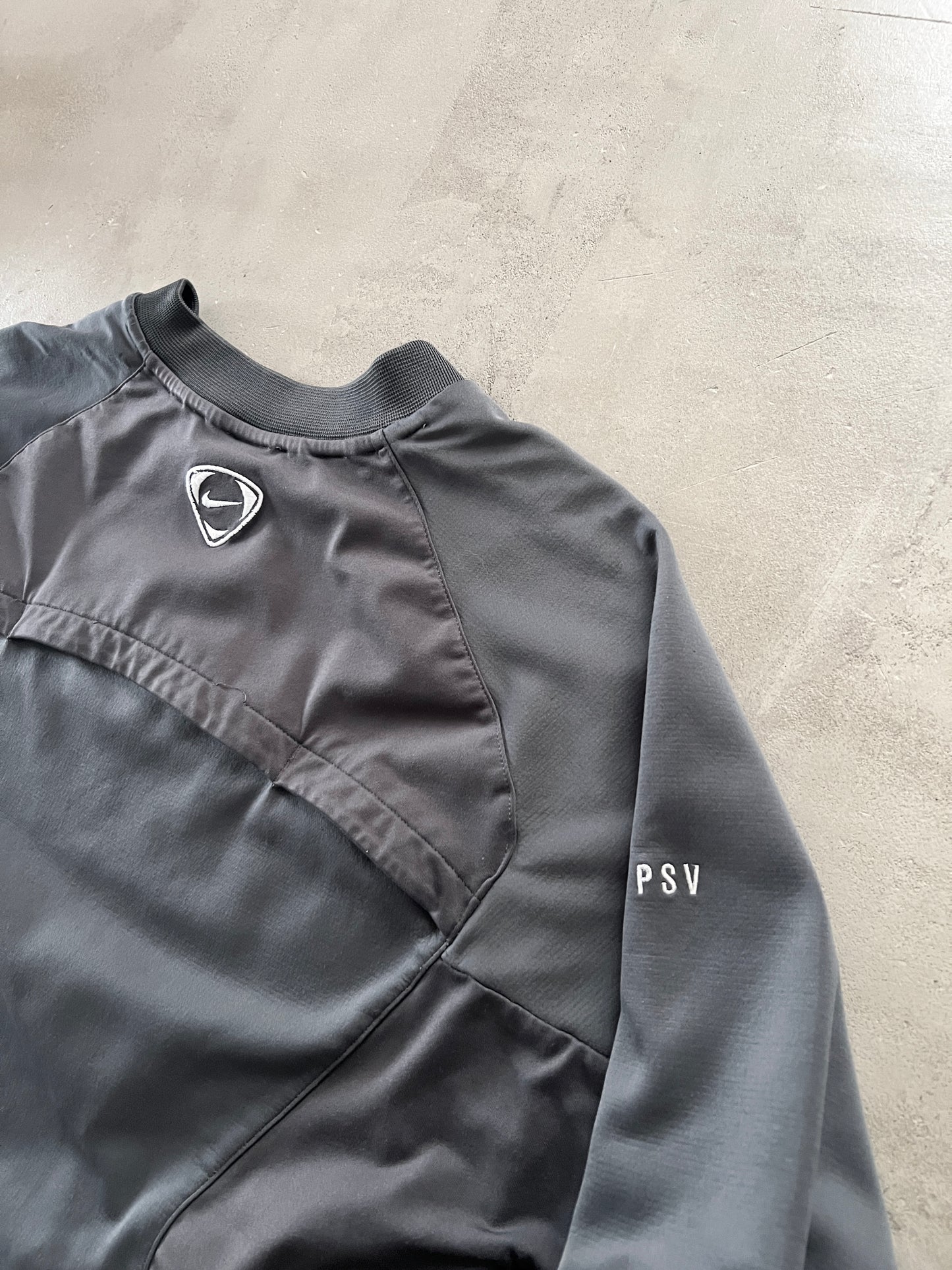 GREY PSV EINDHOVEN NIKE SWEATER - 2000S - S