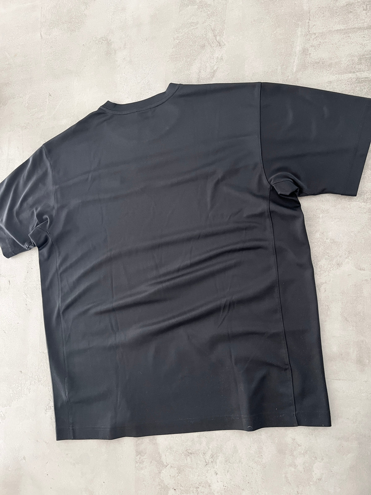 BLACK NIKE TEE - 2000S - XL/L