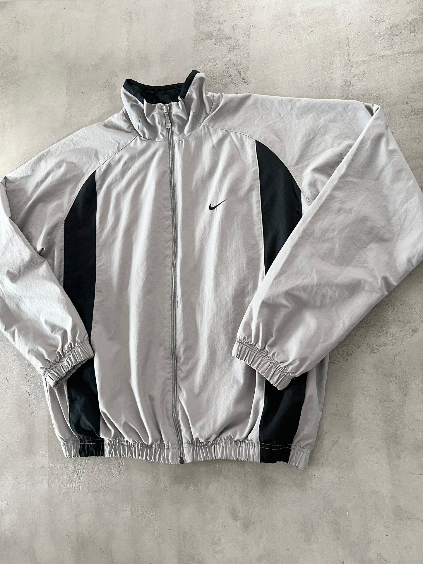 GREY/BLACK NIKE TRACK JACKET - 2000S - M