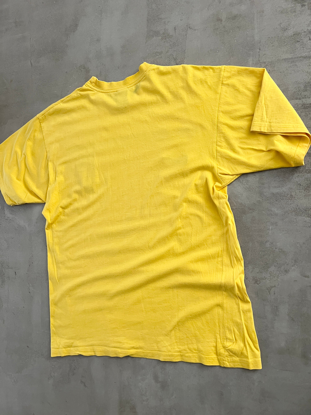 YELLOW BRAZIL NIKE TEE - 1990S - L/M
