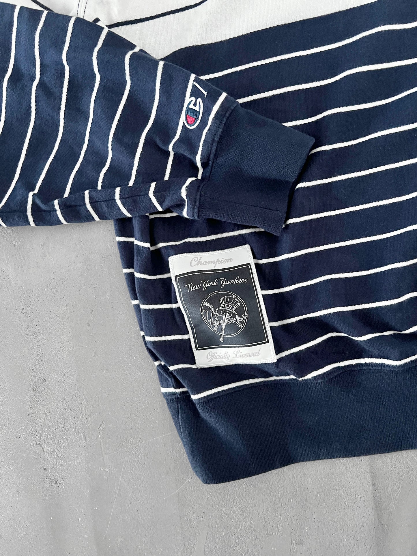 NAVY/WHITE YANKEES LONGSLEEVE - 2000S - L/XL