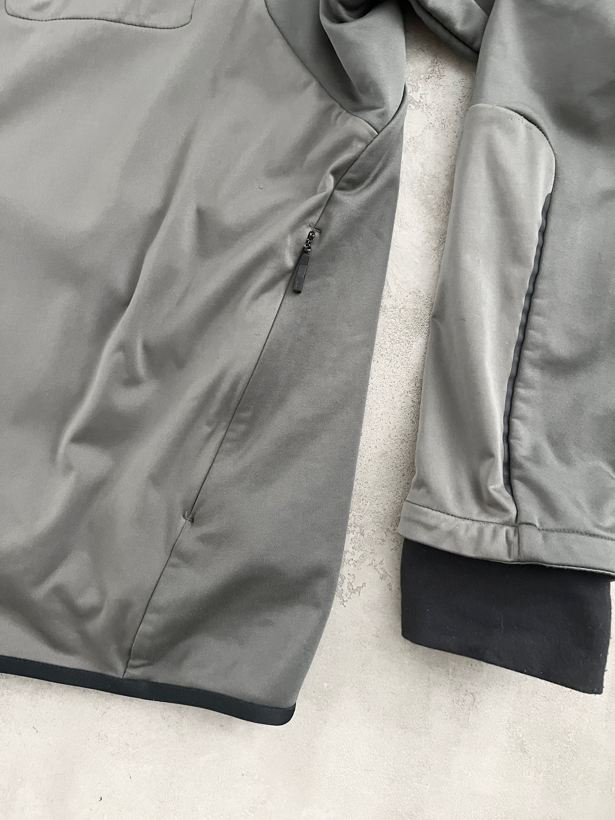 GREY PORSCHE JACKET - 2010S - L
