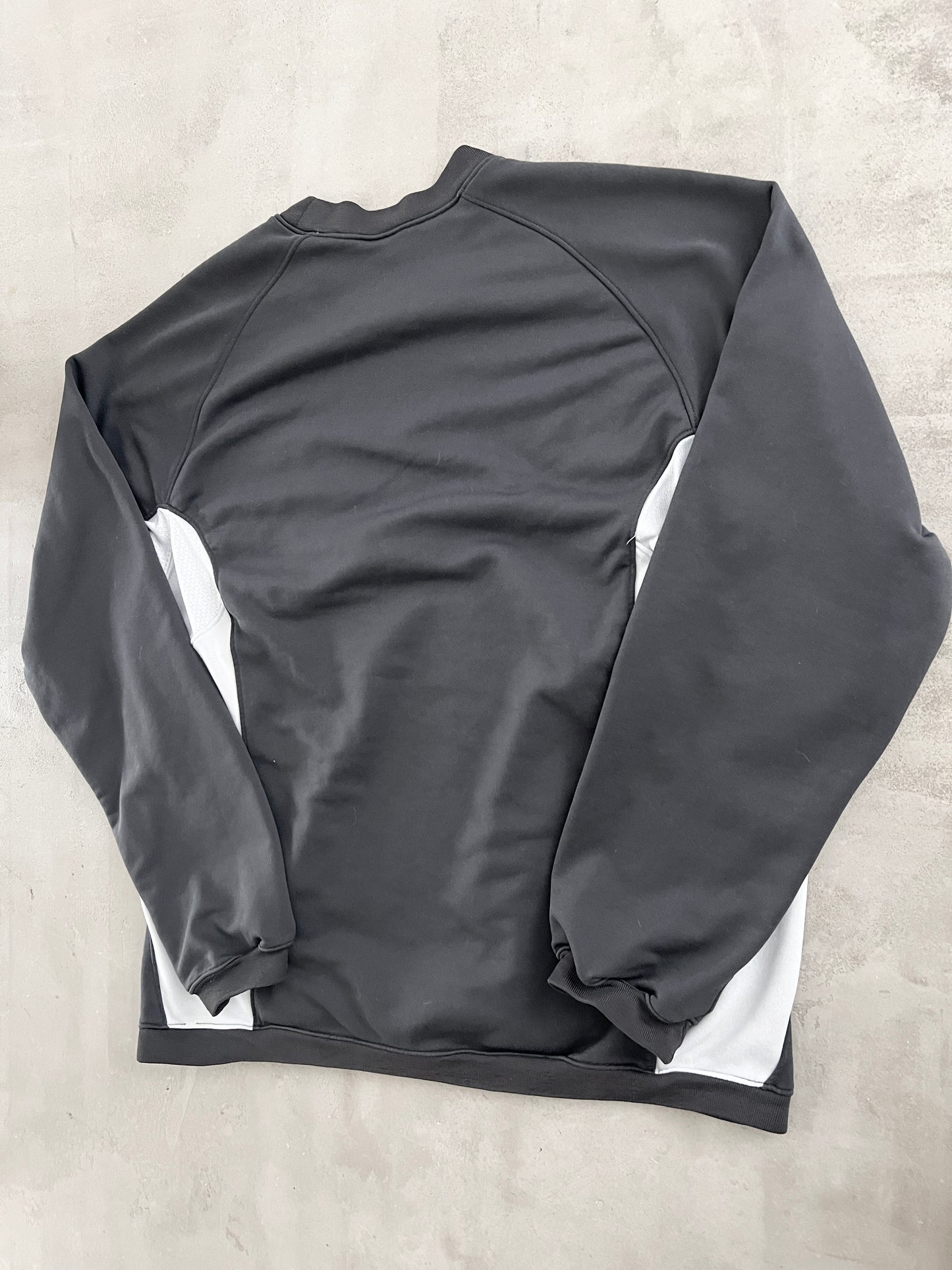 GREY NIKE SWEATER - 2000S - L
