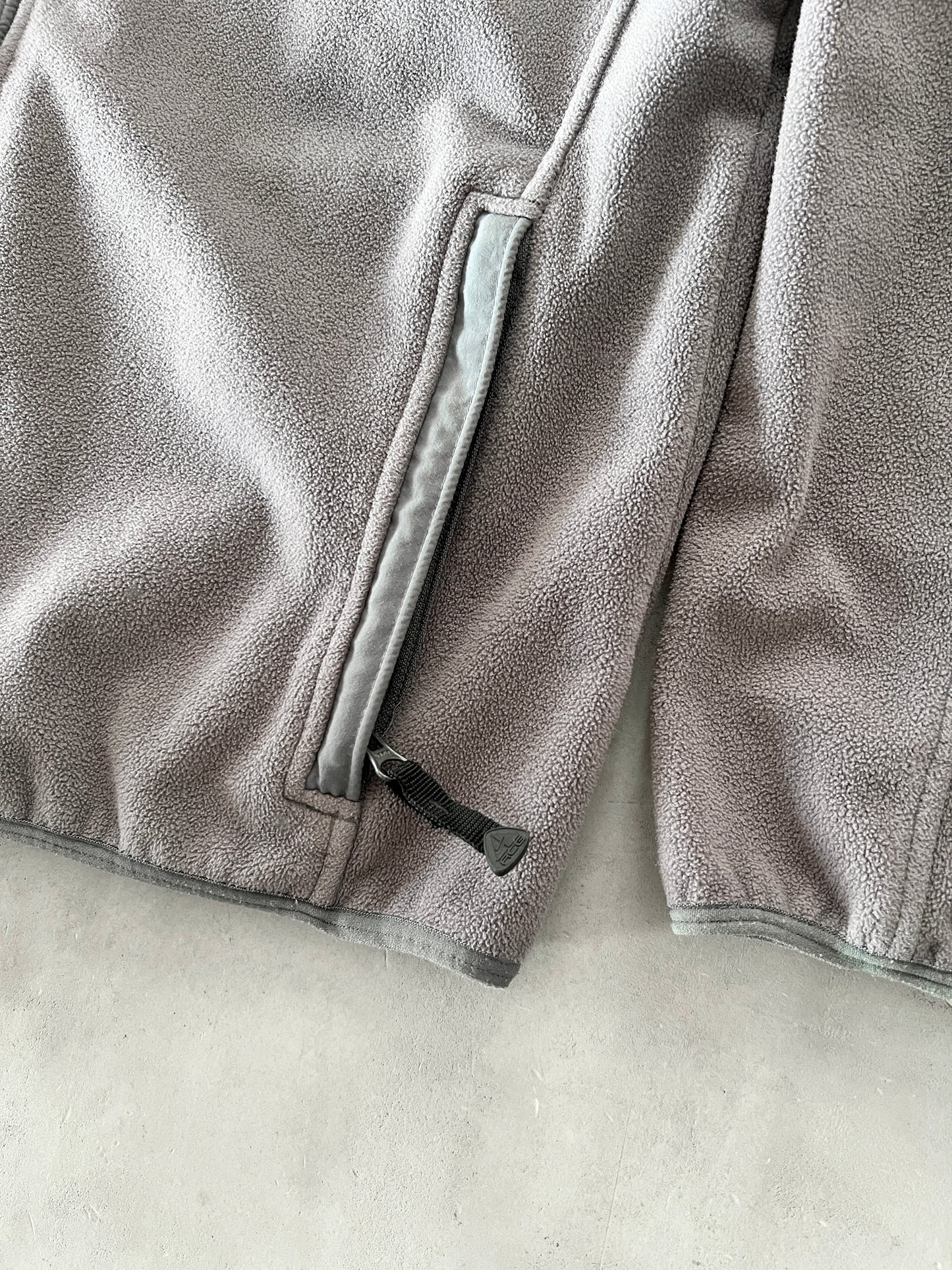 BEIGE NIKE ACG FLEECE JACKET - 2000S - M