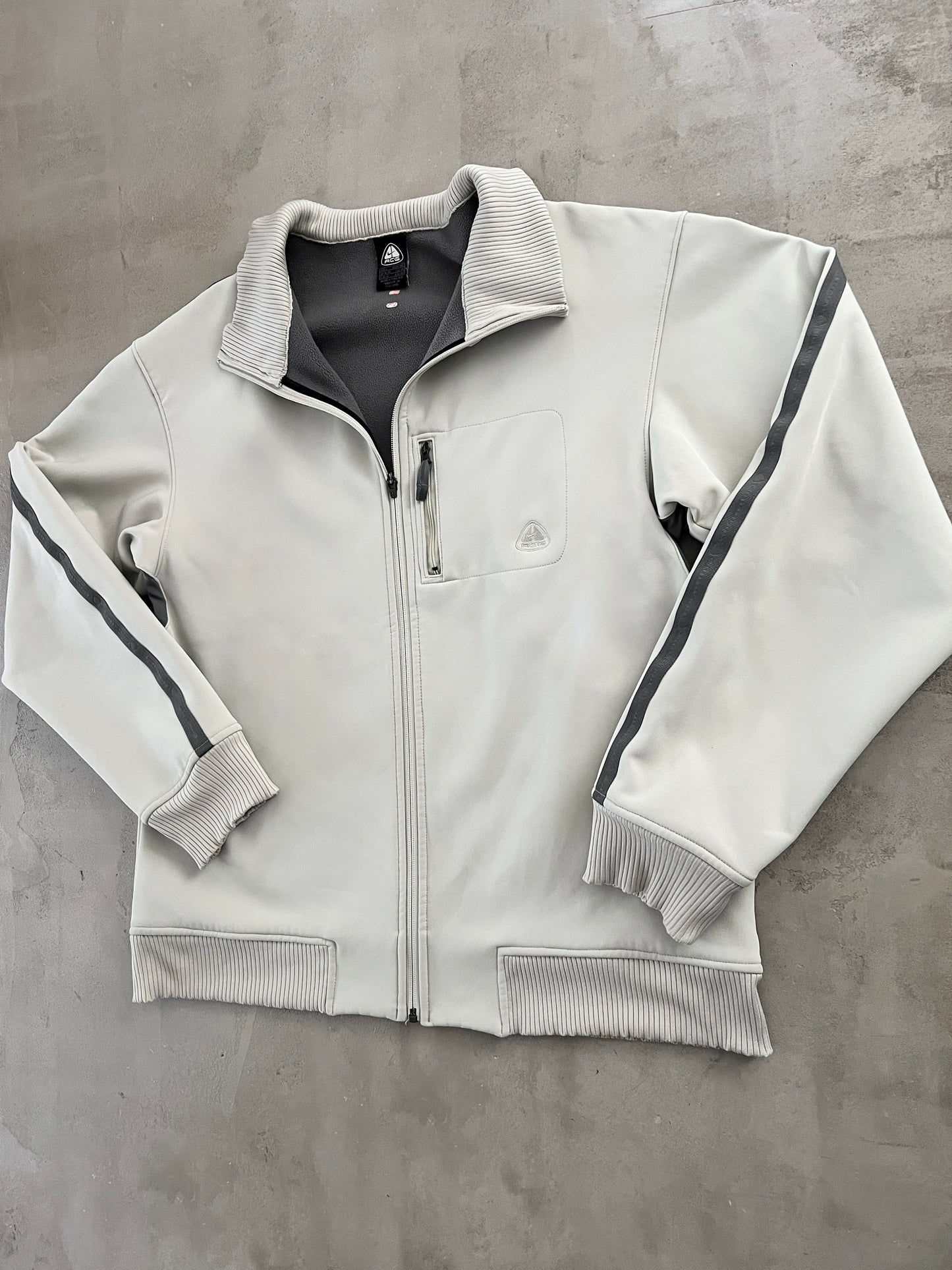 CREME NIKE ACG JACKET - 2000S - L/XL