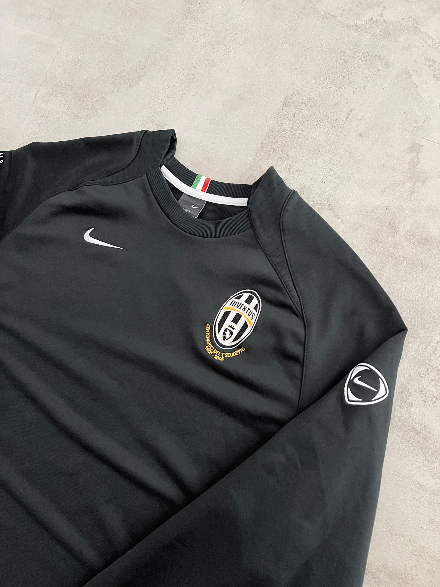 BLACK JUVENTUS NIKE SWEATER - 2000S -XL