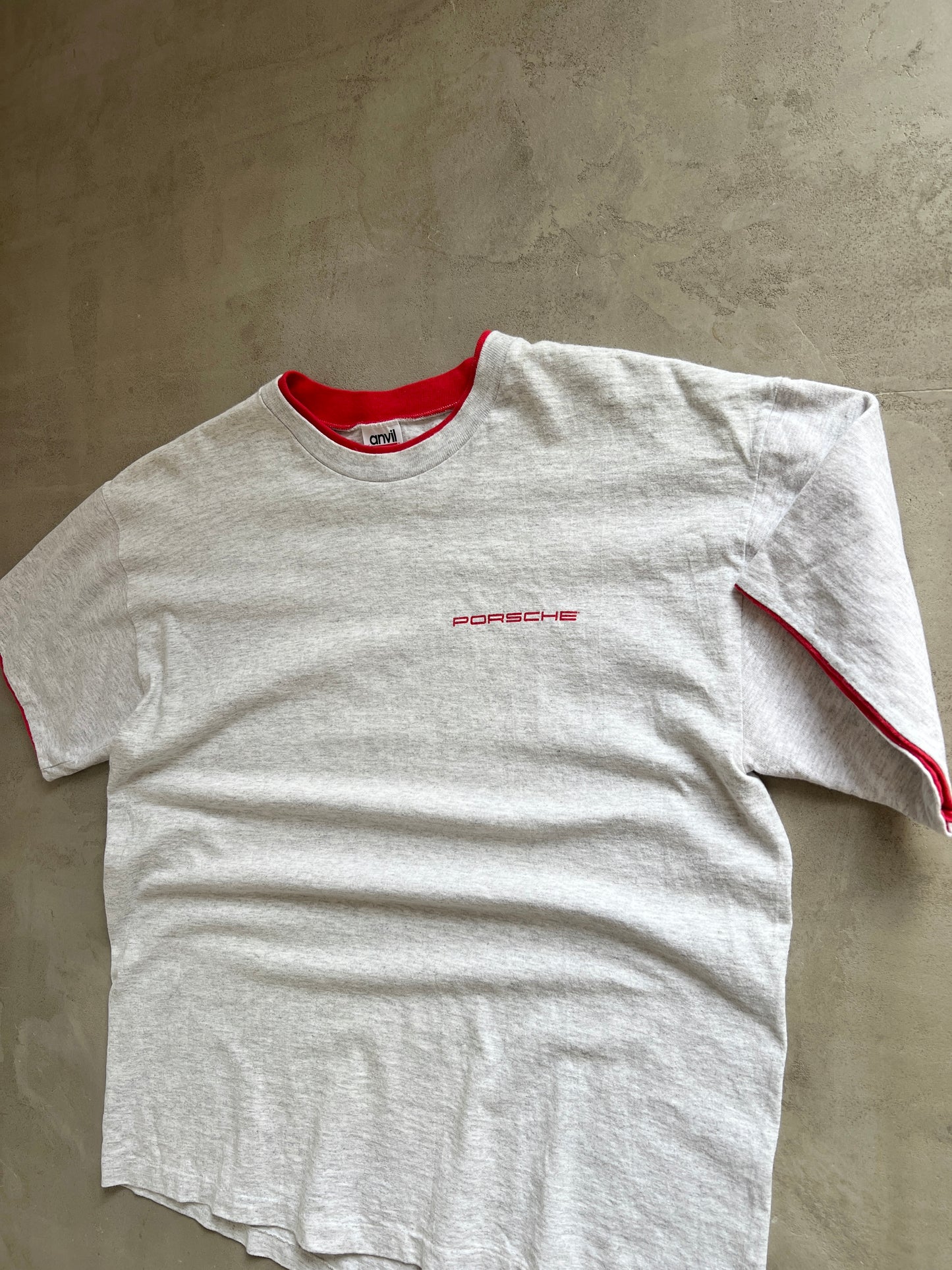 GREY/RED PORSCHE TEE - 1990S - M/L
