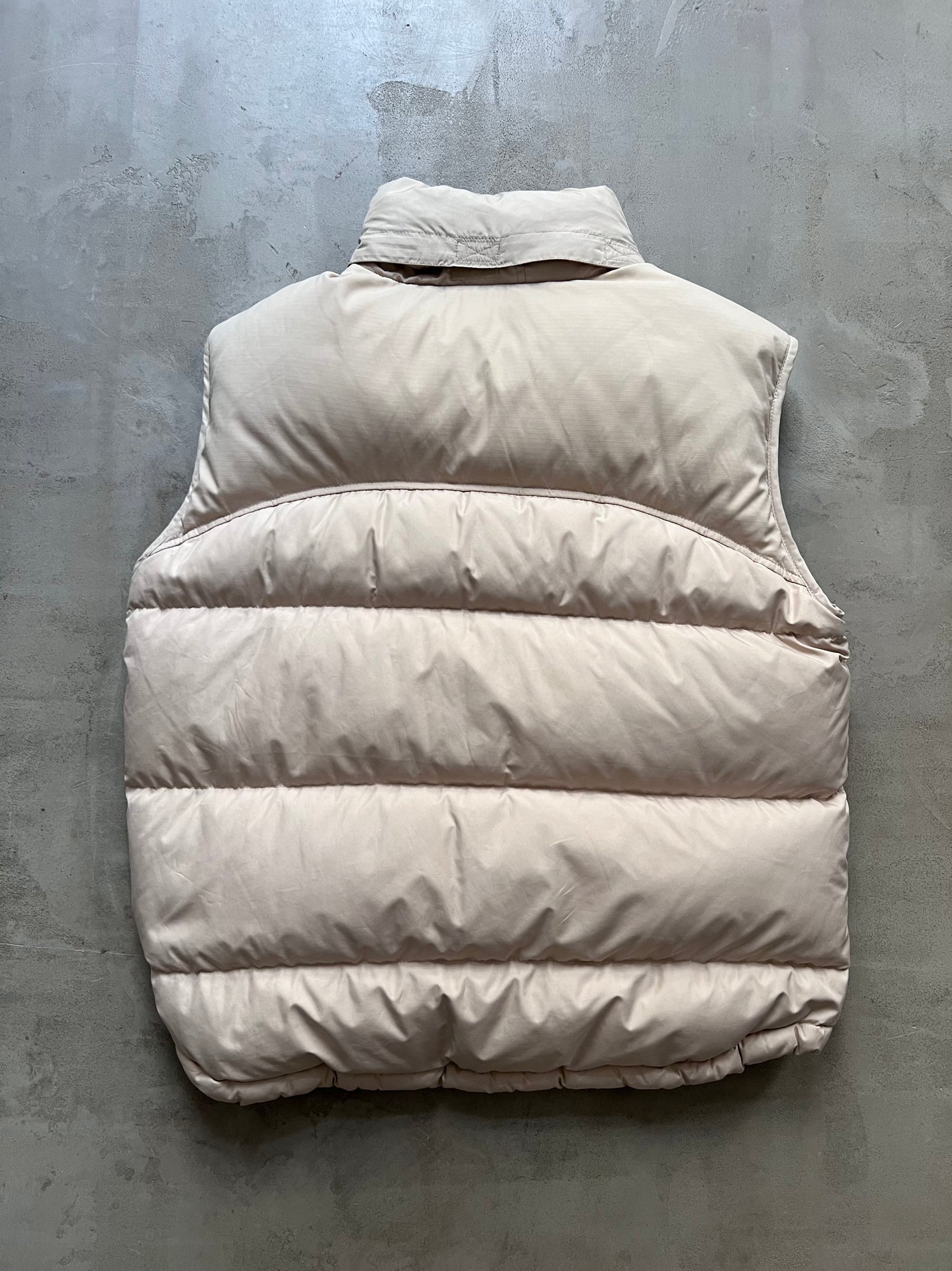 LIGHT BEIGE NIKE PUFFER VEST - 2000S - M
