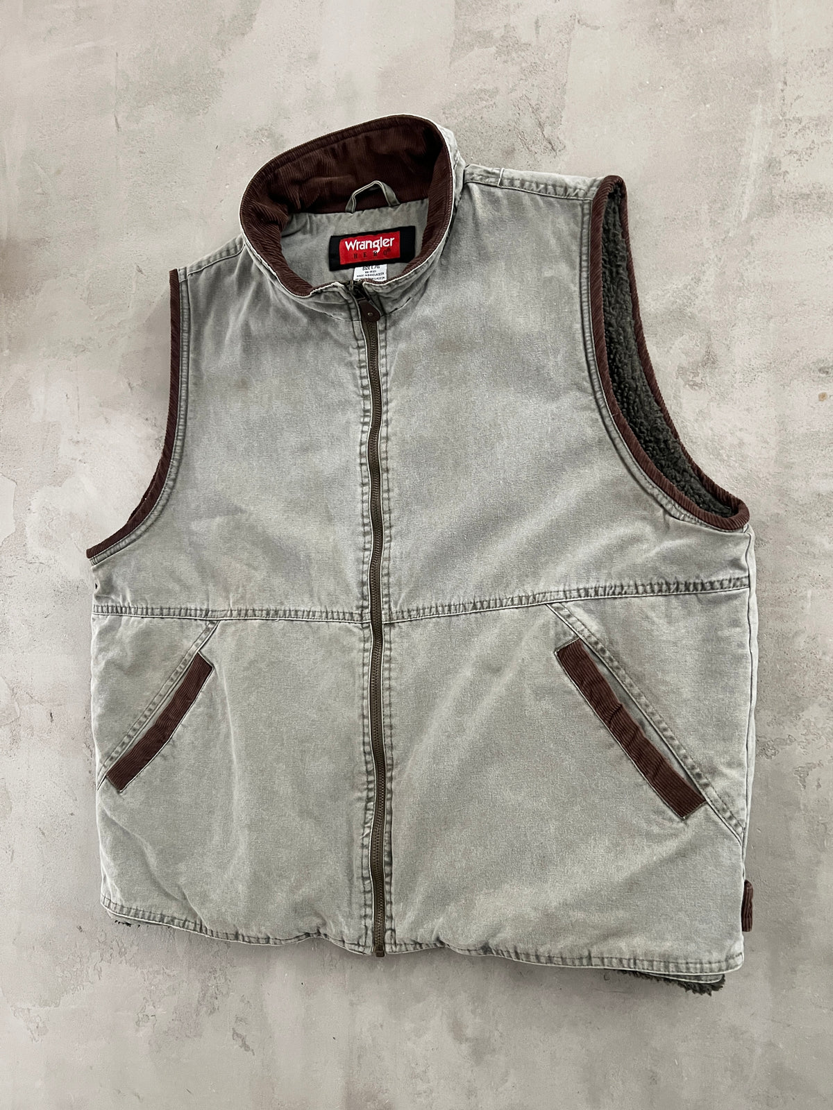 FADED GREY WRANGLER SHERPA VEST - 2000S - L