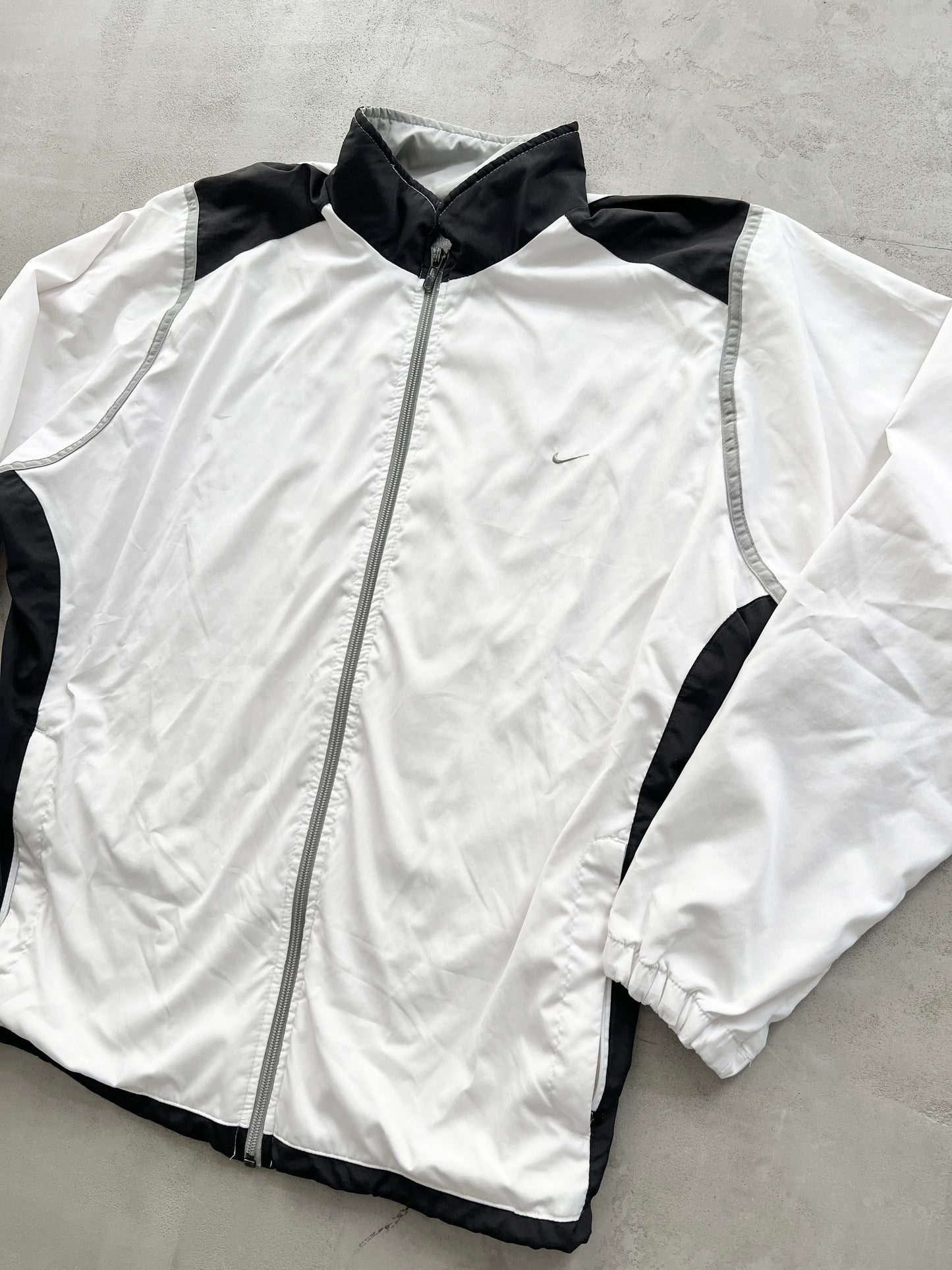 WHITE NIKE TRACK JACKET - 2000S - XL