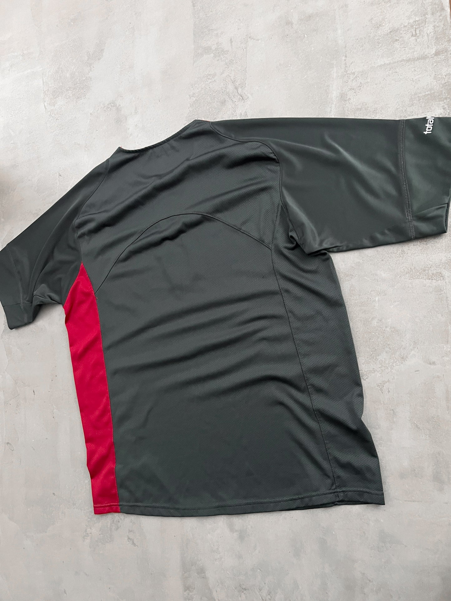 GREY MANCHESTER UNITED NIKE JERSEY - 2000S - XL