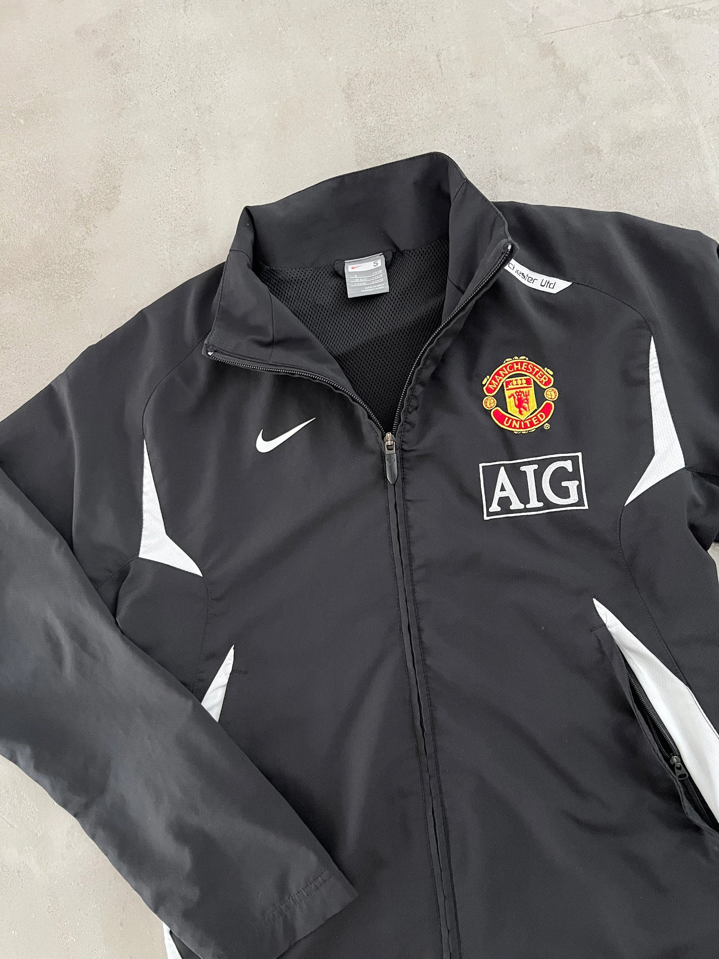 BLACK MANCHESTER UNITED NIKE JACKET - 2000S - S