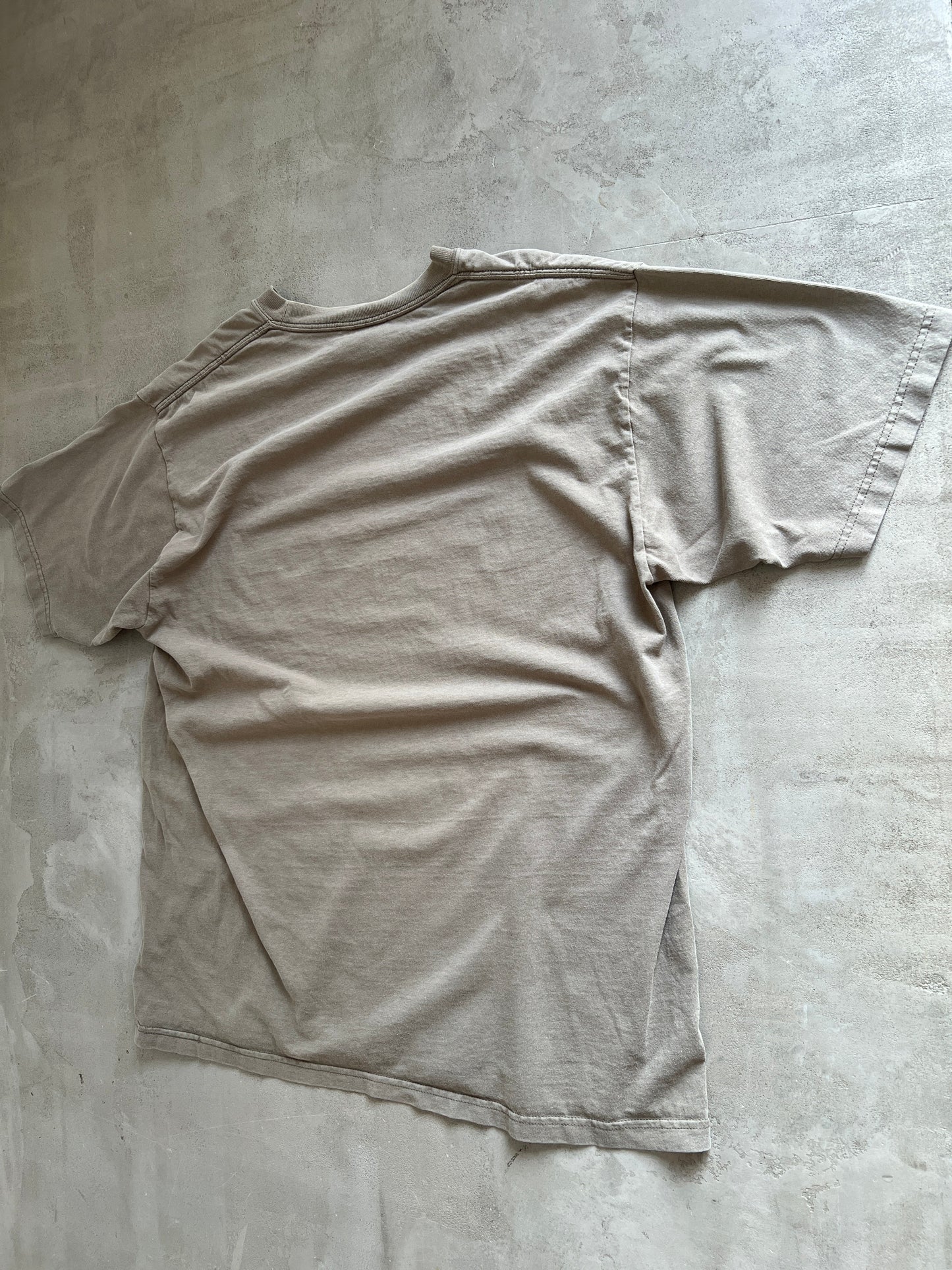 BEIGE MERCEDES BENZ F1 TEE - 1990S - XL