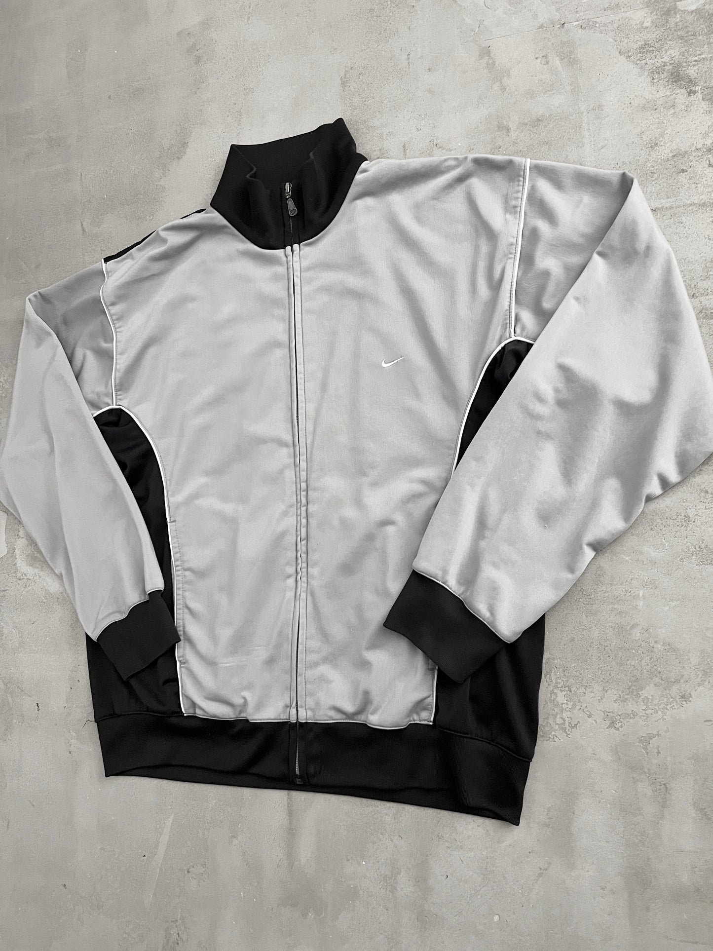 GREY NIKE TRACK JACKET - 2000S - L