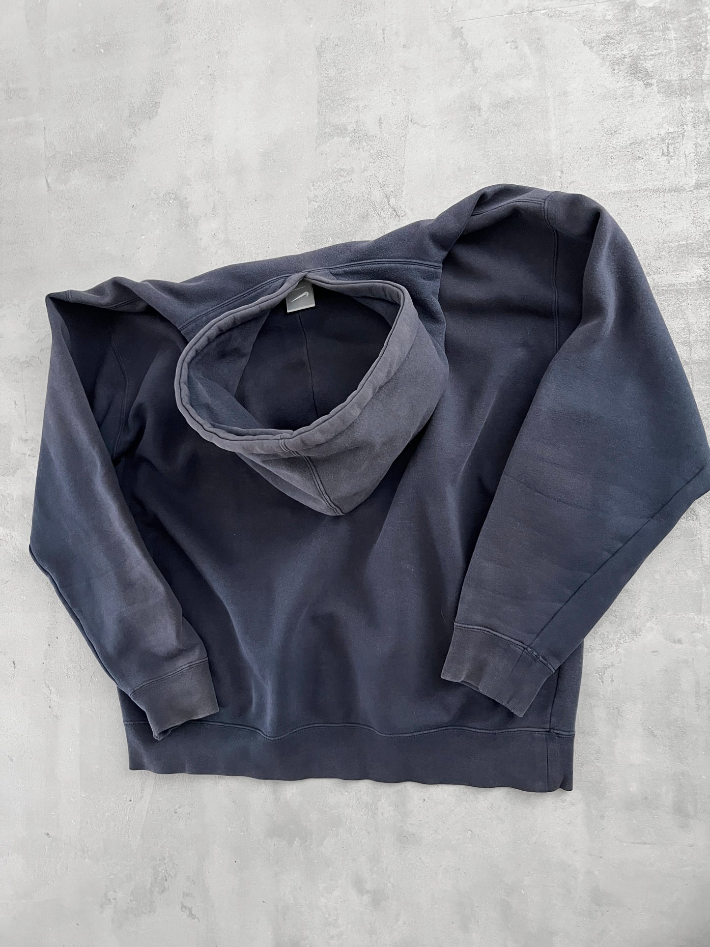 FADED NAVY YANKEES NIKE HOODIE - 2000S - L