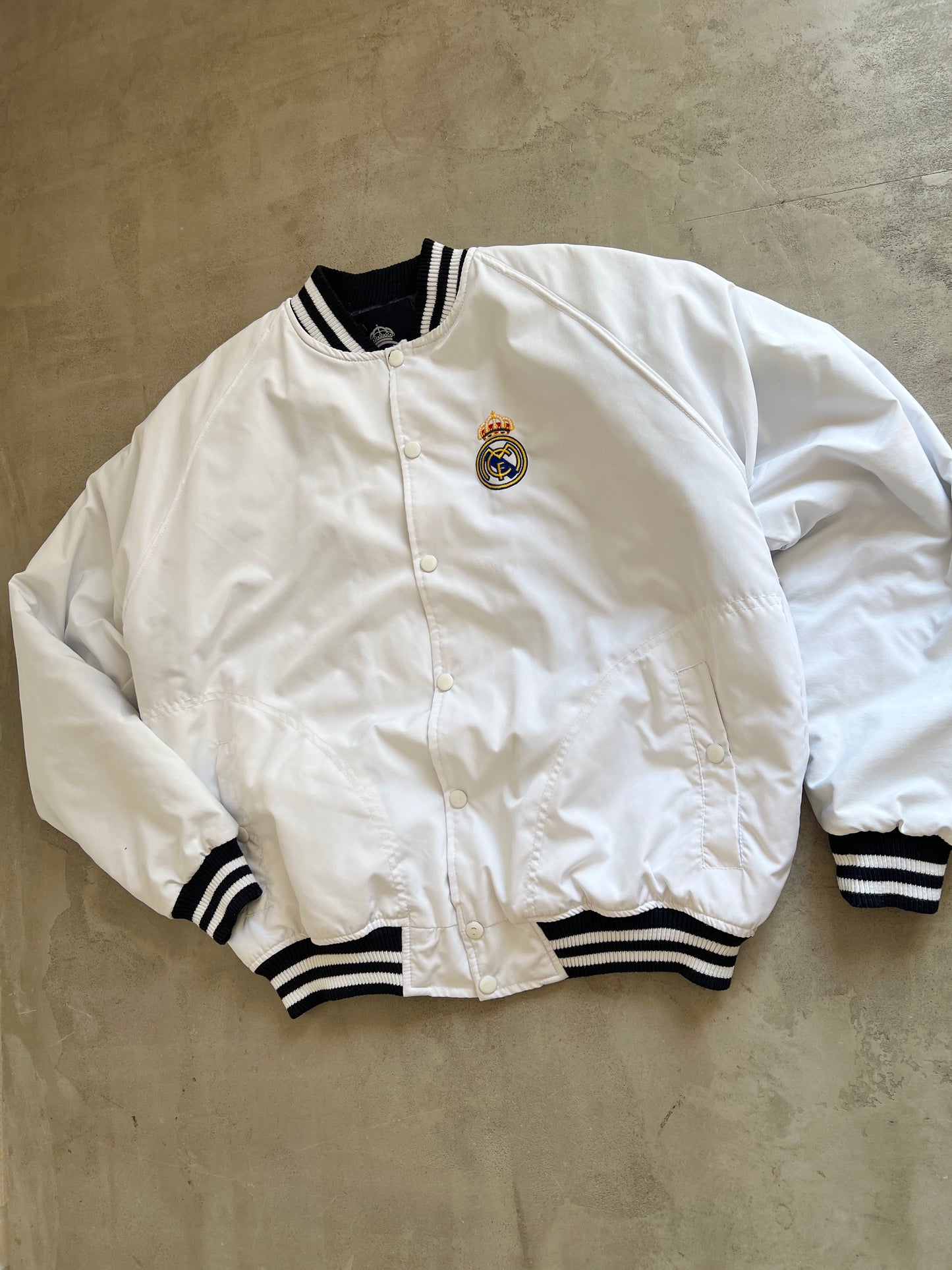 WHITE/NAVY REAL MADRID JACKET - 2000S - M