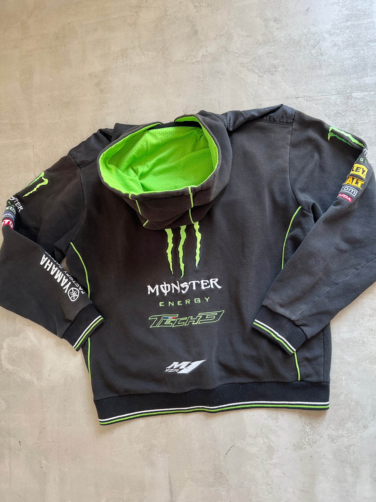BLACK MONSTER ENERGY ZIP UP HOODIE - 2000S - L/M
