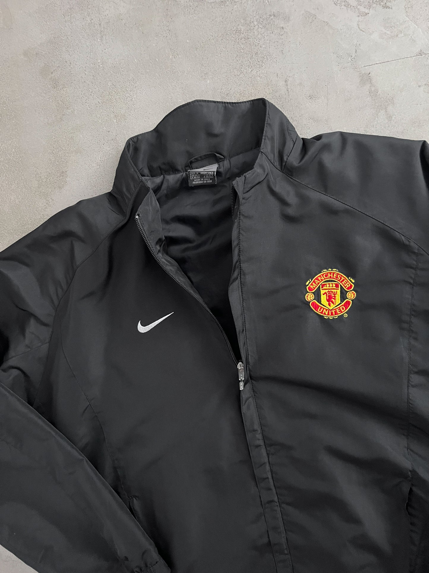BLACK MANCHESTER UNITED NIKE JACKET - 2000S - L