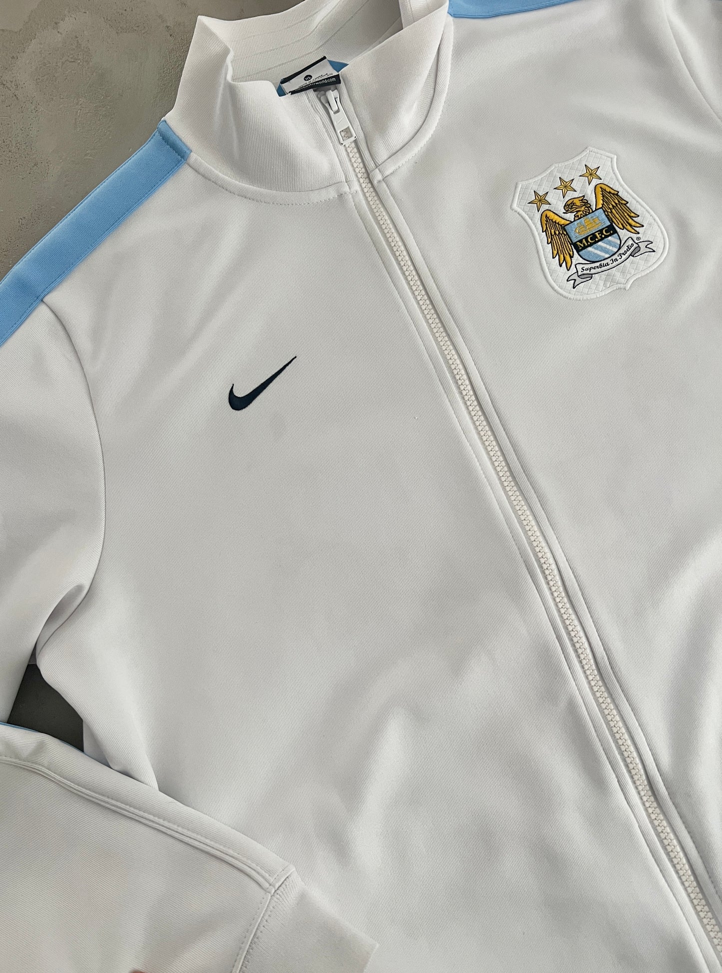 WHITE MANCHESTER CITY NIKE JACKET - 2000S - XL