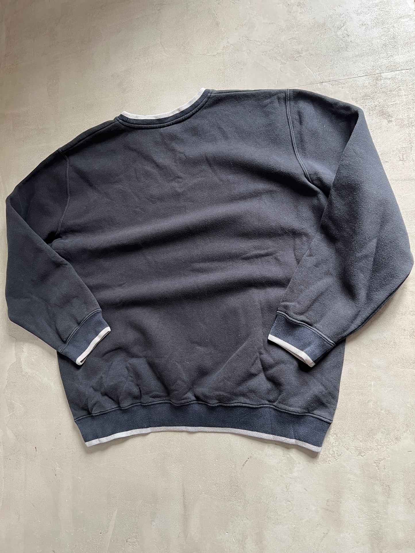 BLACK/GREY NIKE SWEATER - 2000S - XL/L