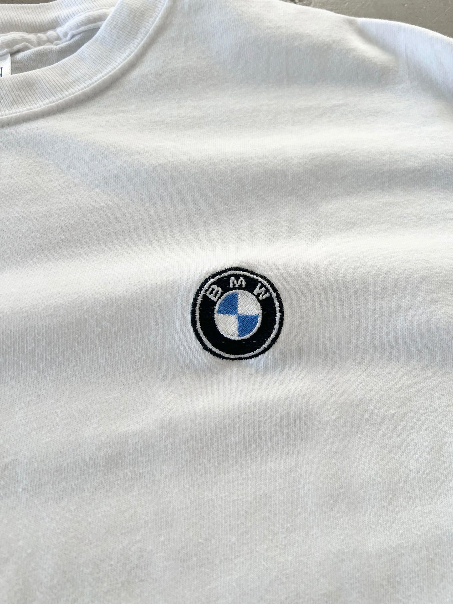 WHITE BMW TEE - 1990S - L