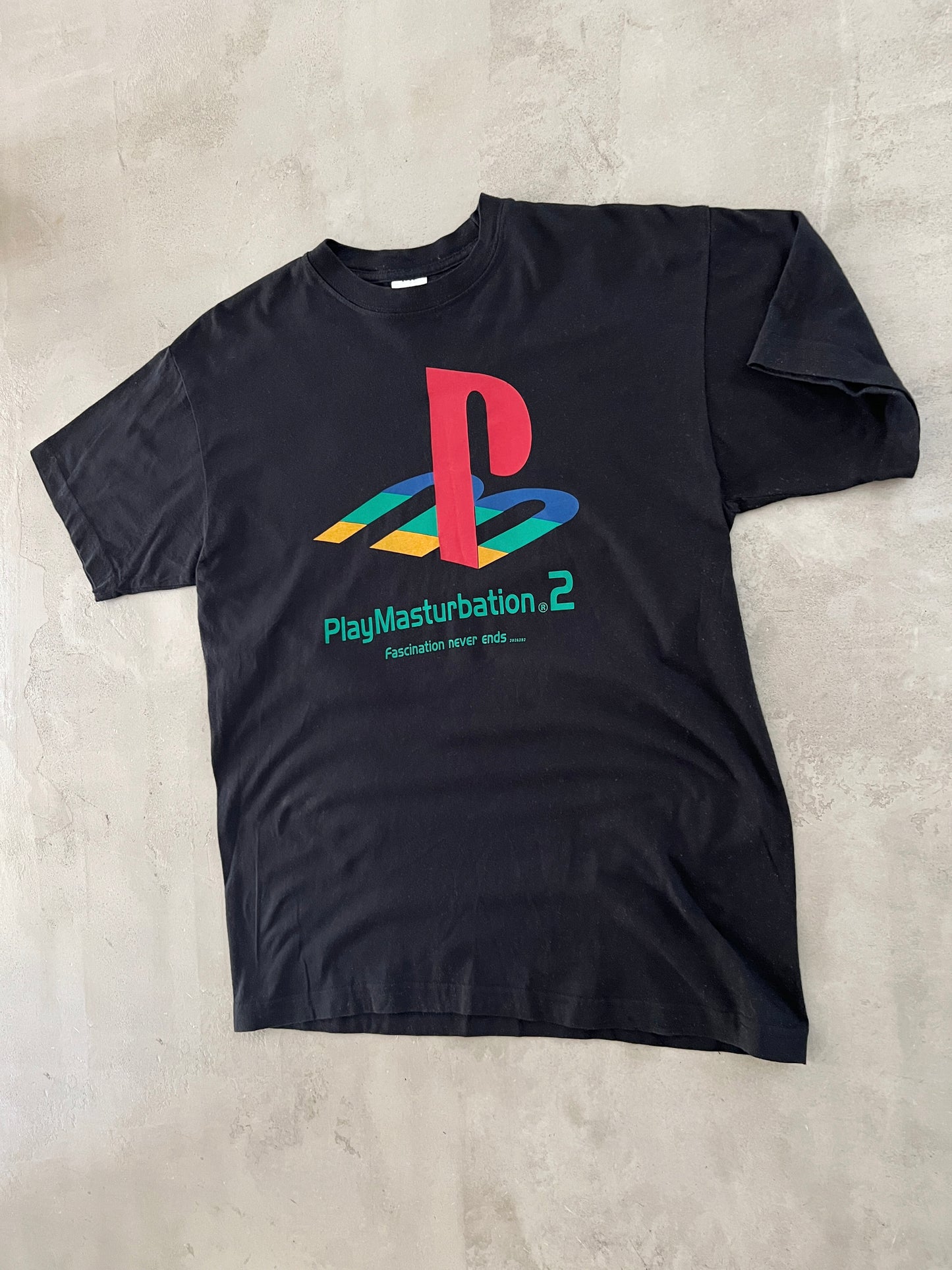 BLACK PLAYSTATION 2 PARODY TEE - 2000S - S/M