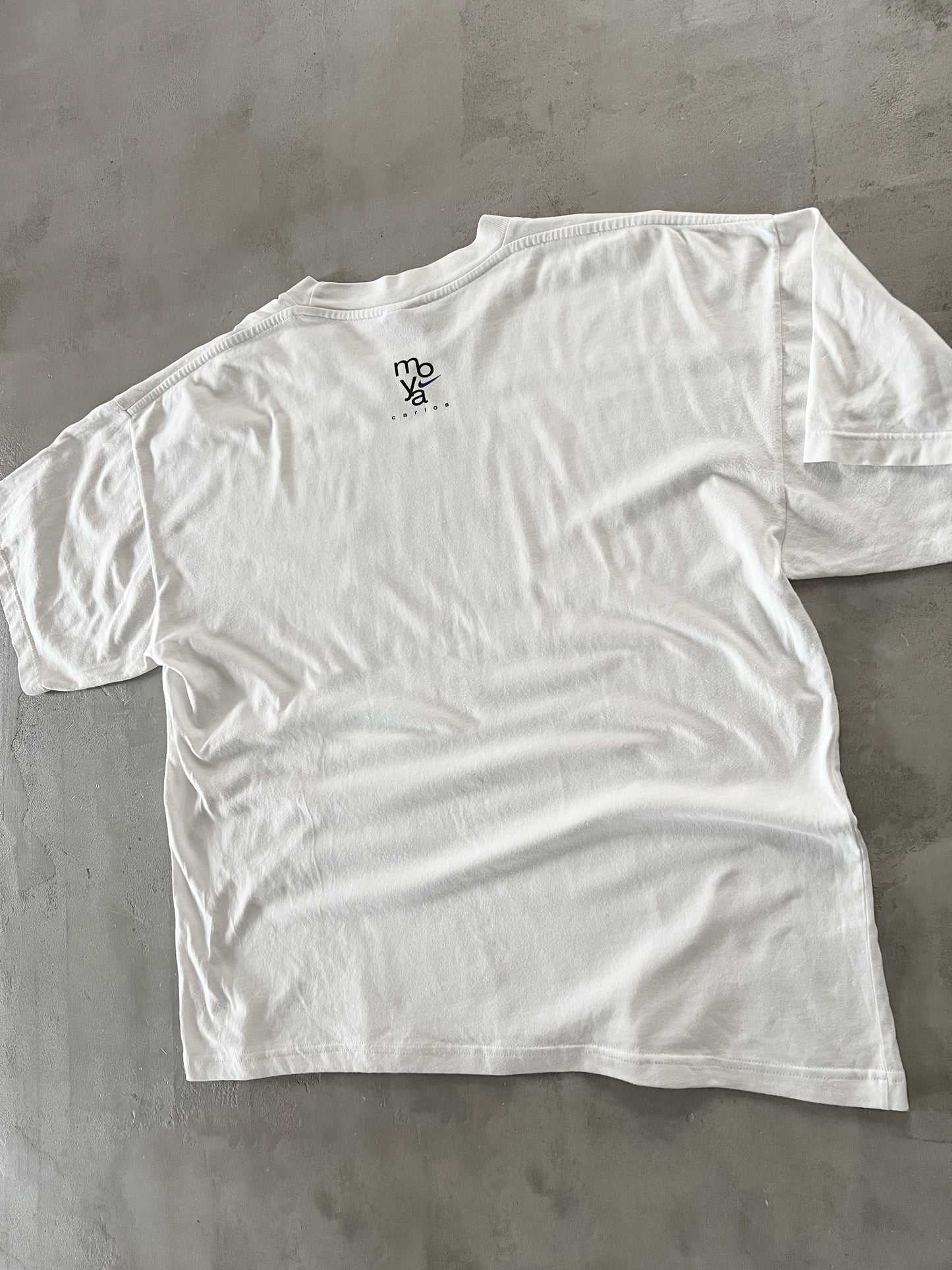 WHITE NIKE TENNIS X CARLOS MOYA TEE - 2000S - L