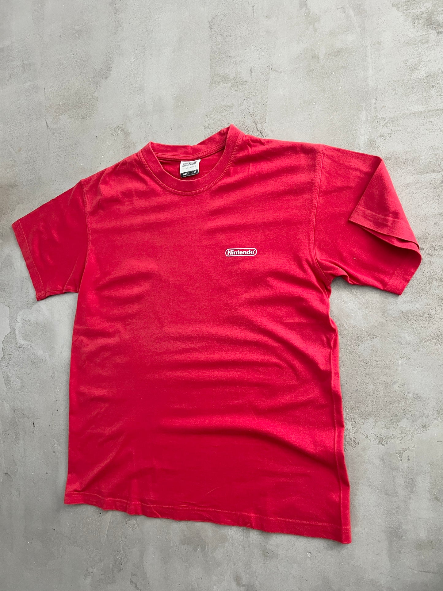 RED NINTENDO TEE - 2000S - M