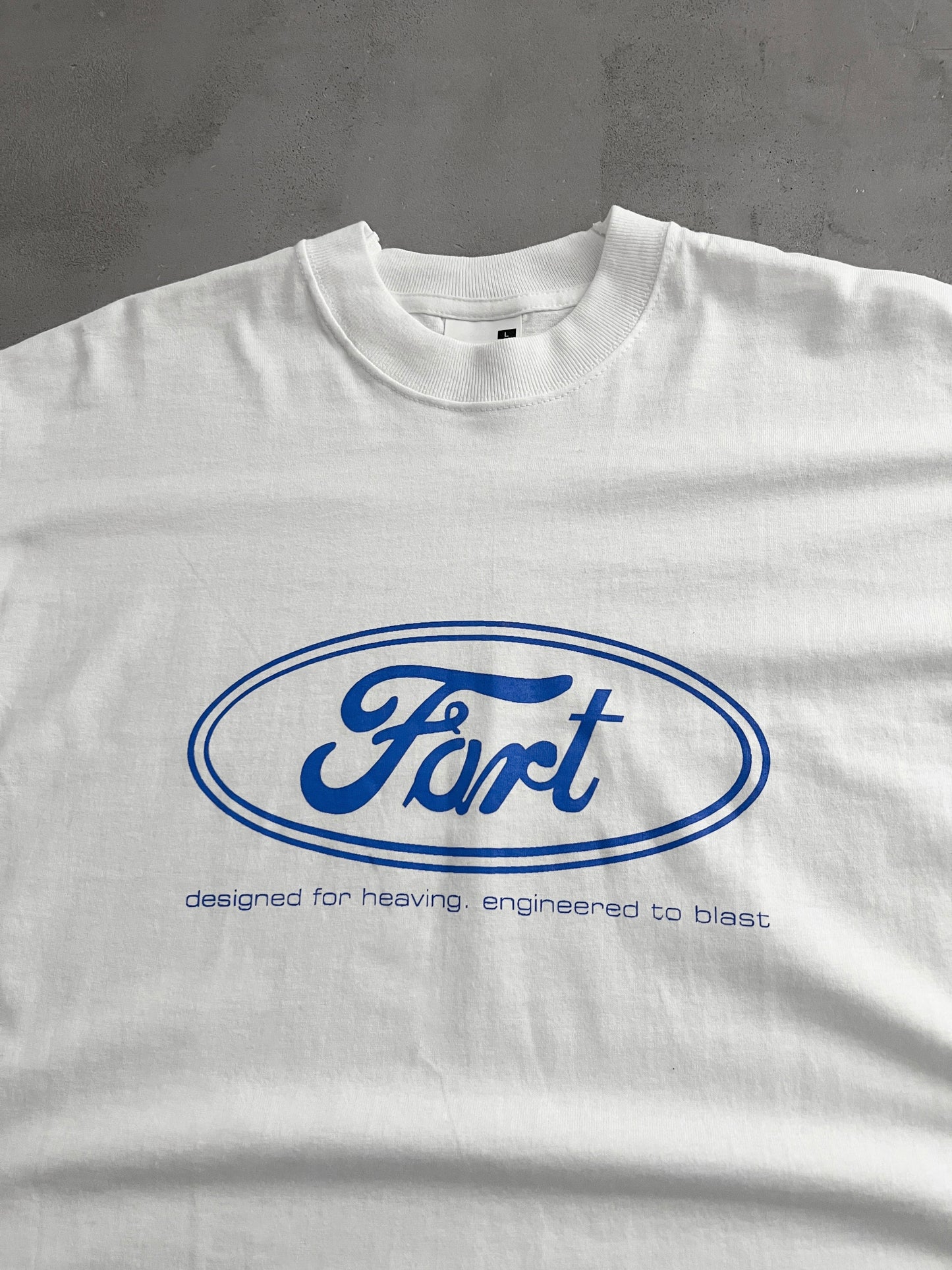 WHITE FART PARODY FORD TEE - 2000S - XL