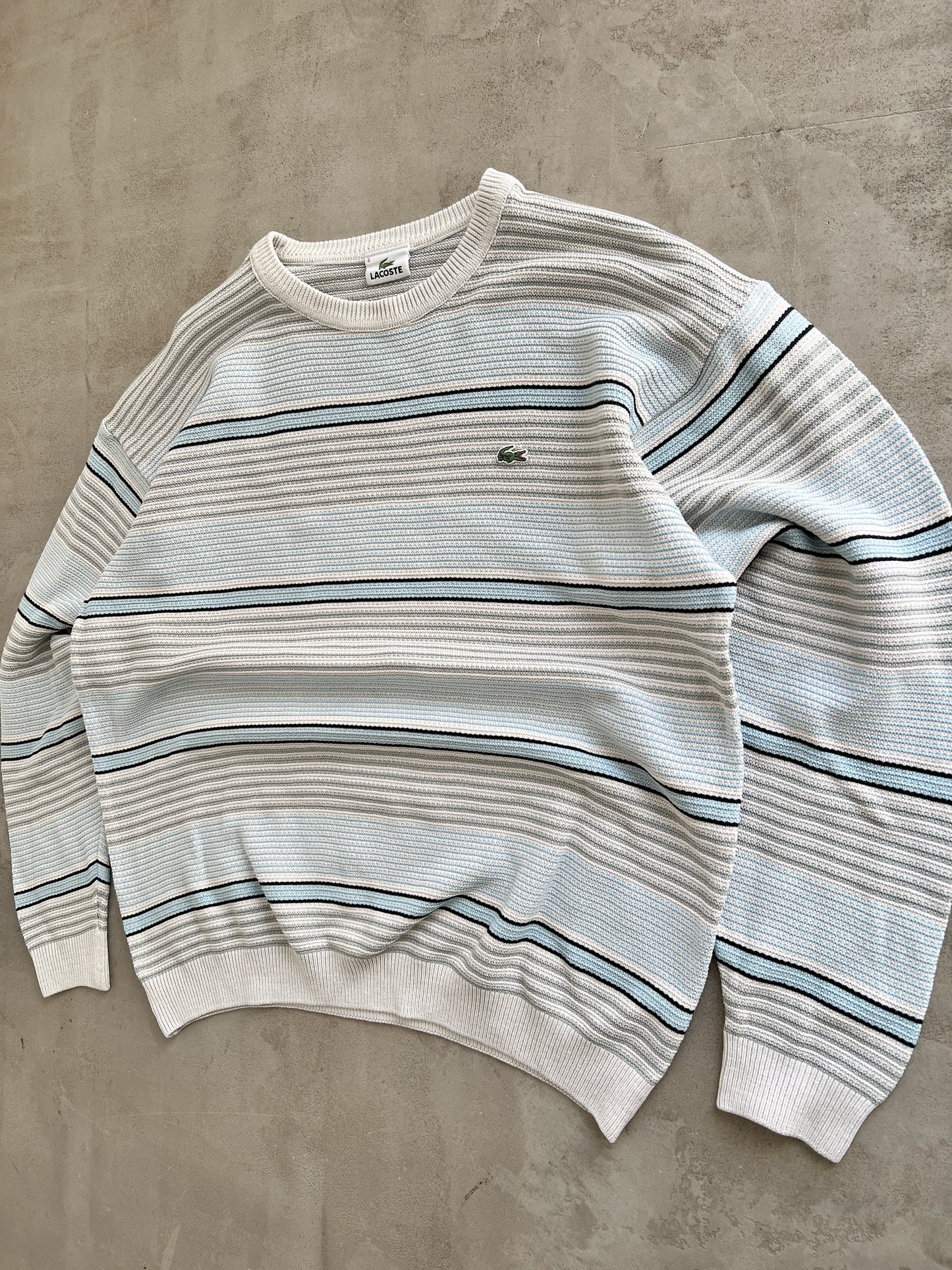 WHITE/BABY BLUE LACOSTE KNIT SWEATER - 2000S - L/M