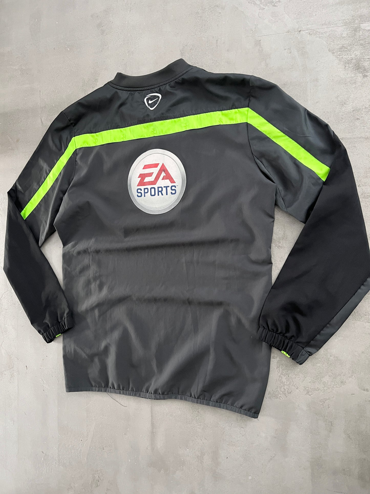 GREY EA SPORTS NIKE LONGSLEEVE - 2000S - L/M