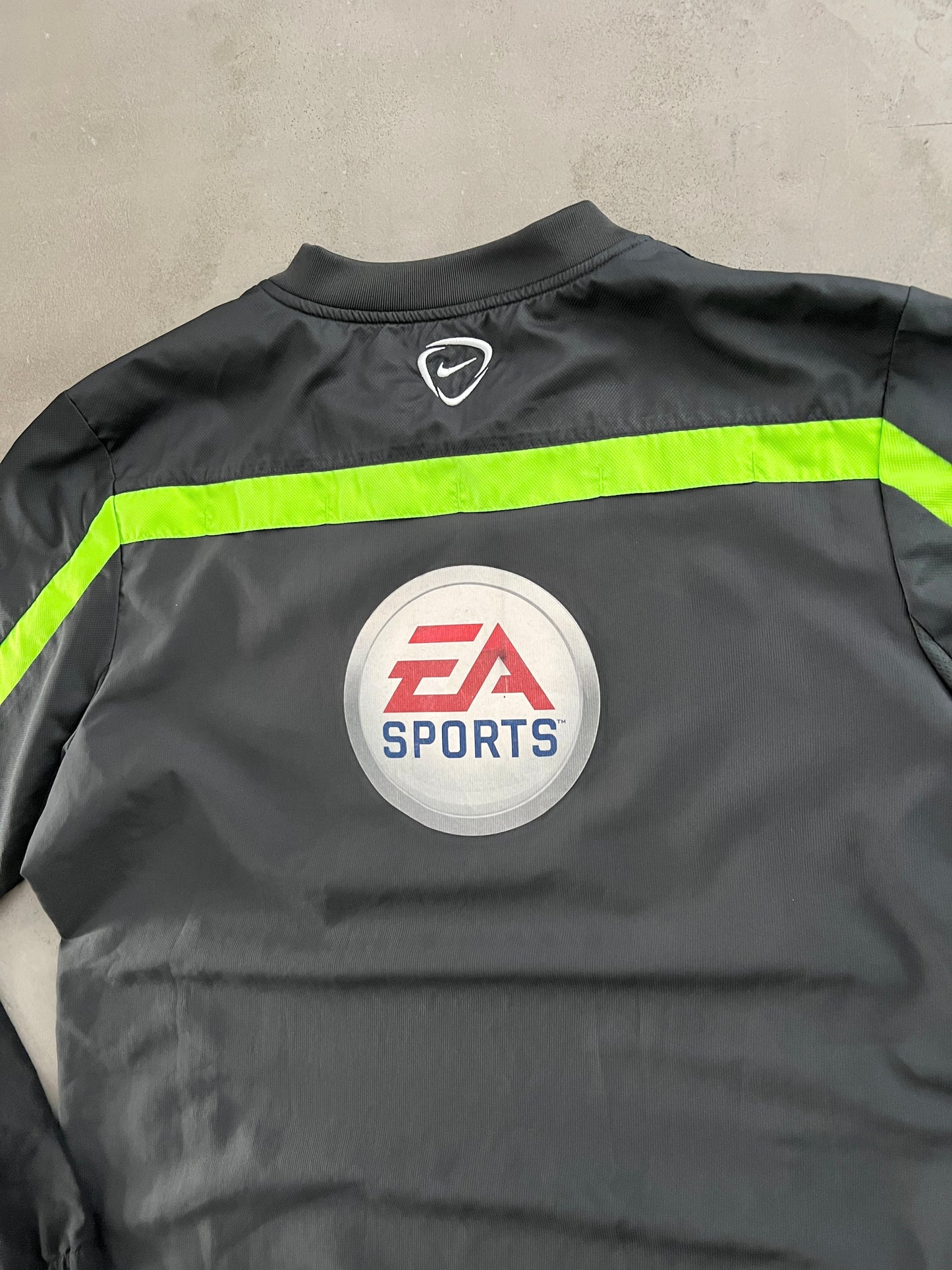 GREY EA SPORTS NIKE LONGSLEEVE - 2000S - L/M
