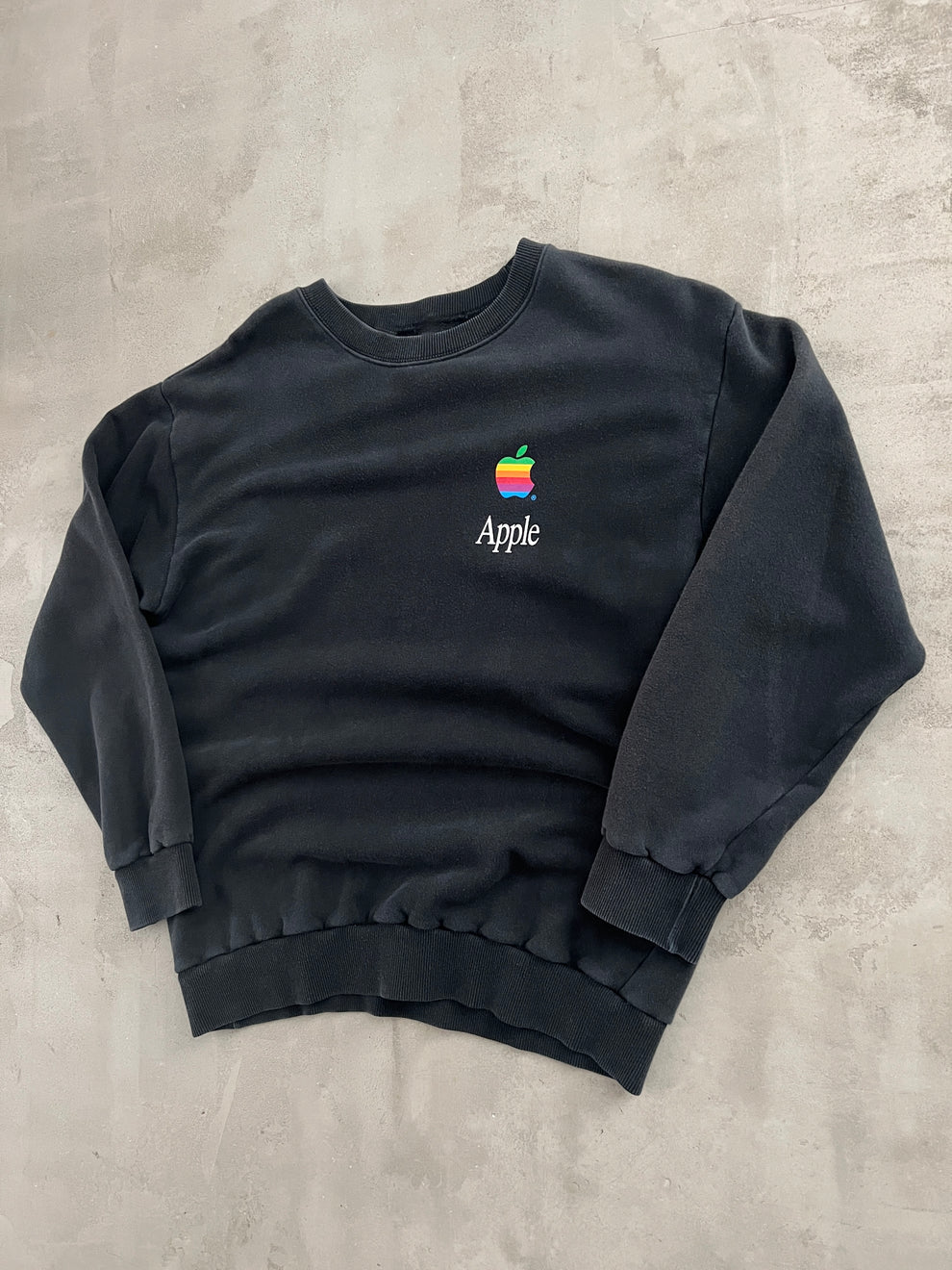 BLACK APPLE SWEATER - 1980S - M/S