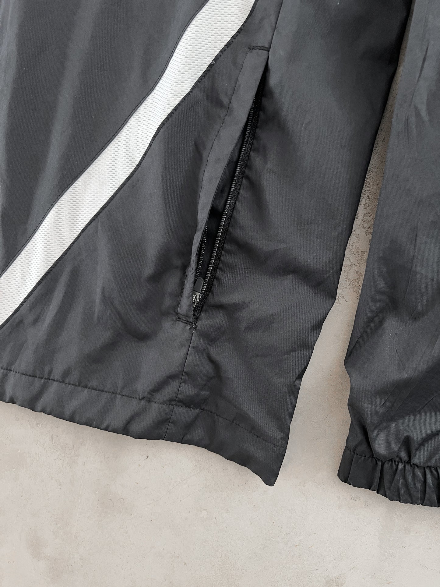 BLACK MALAGA NIKE JACKET - 2000S - M/L