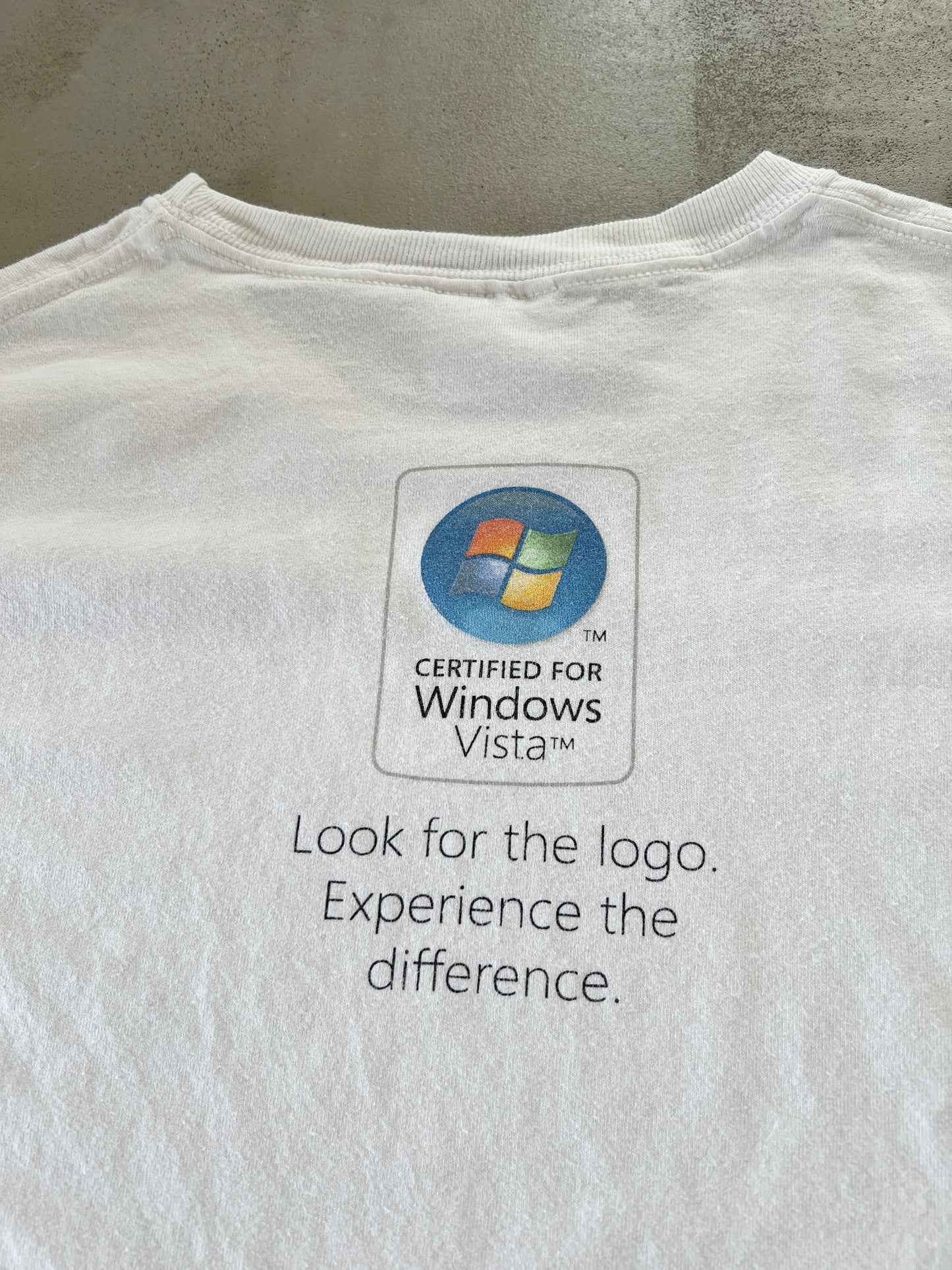WHITE WINDOWS VISTA TEE - 2006 - L