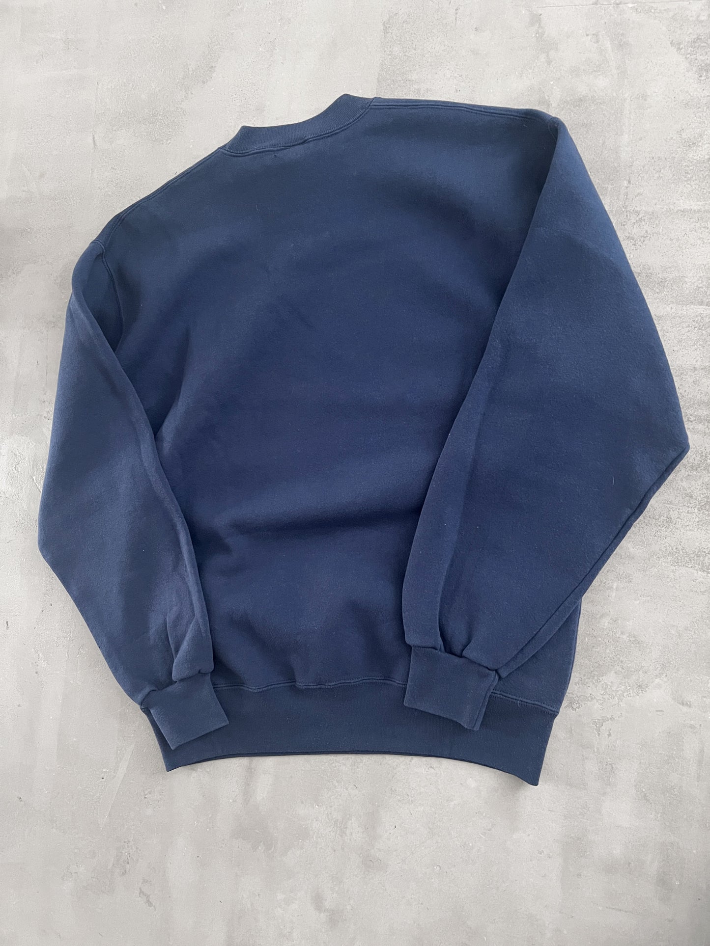 NAVY YANKEES RUSSELL SWEATER - 1990S - L
