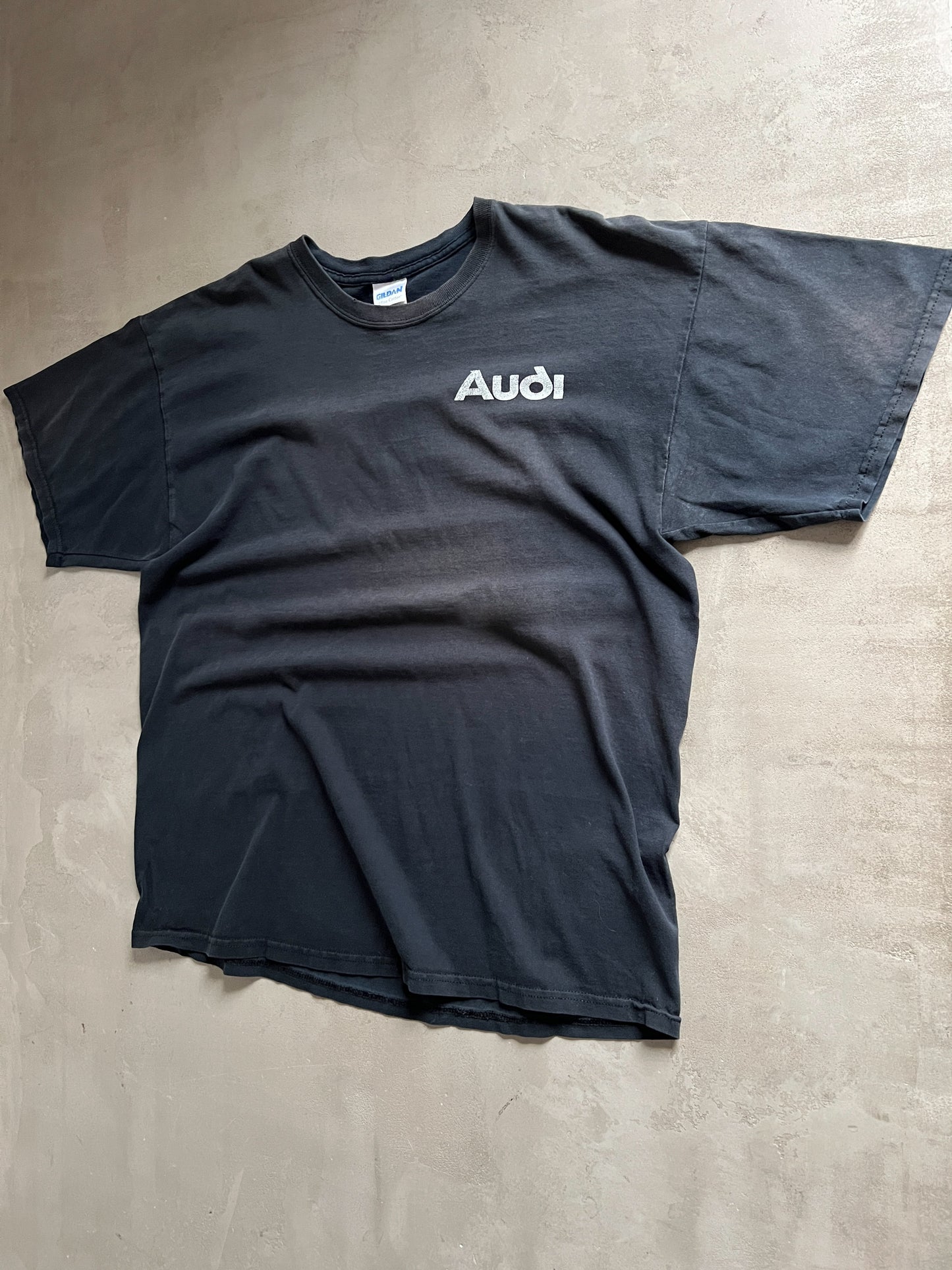 FADED BLACK AUDI R8 TEE - 2000S - L