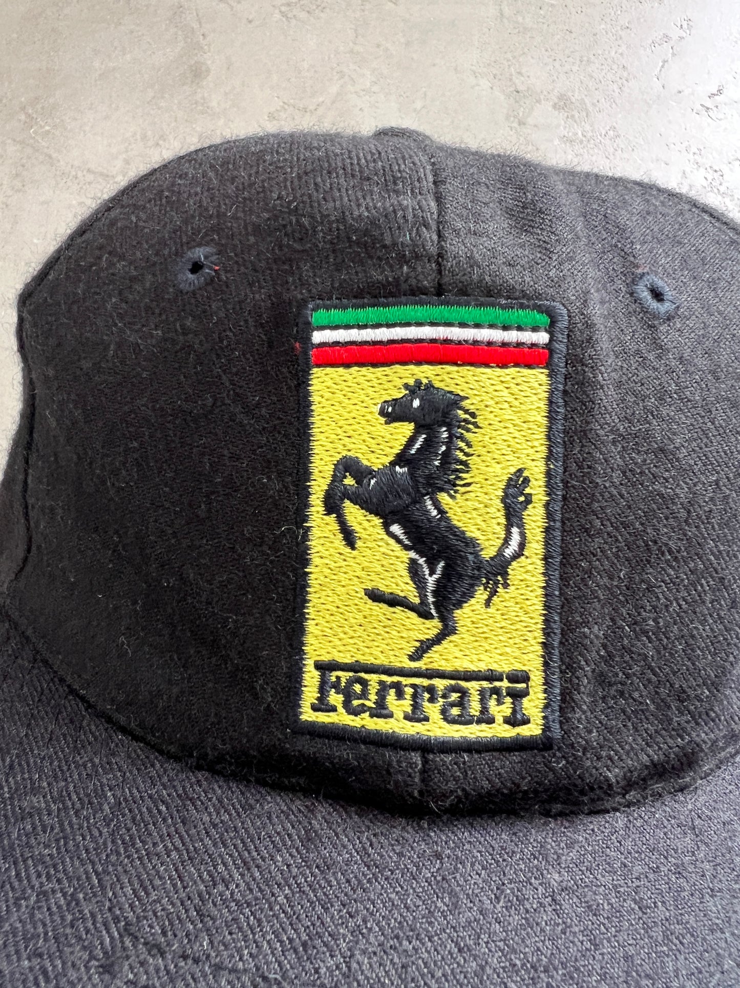 BLACK FERRARI CAP - 1996