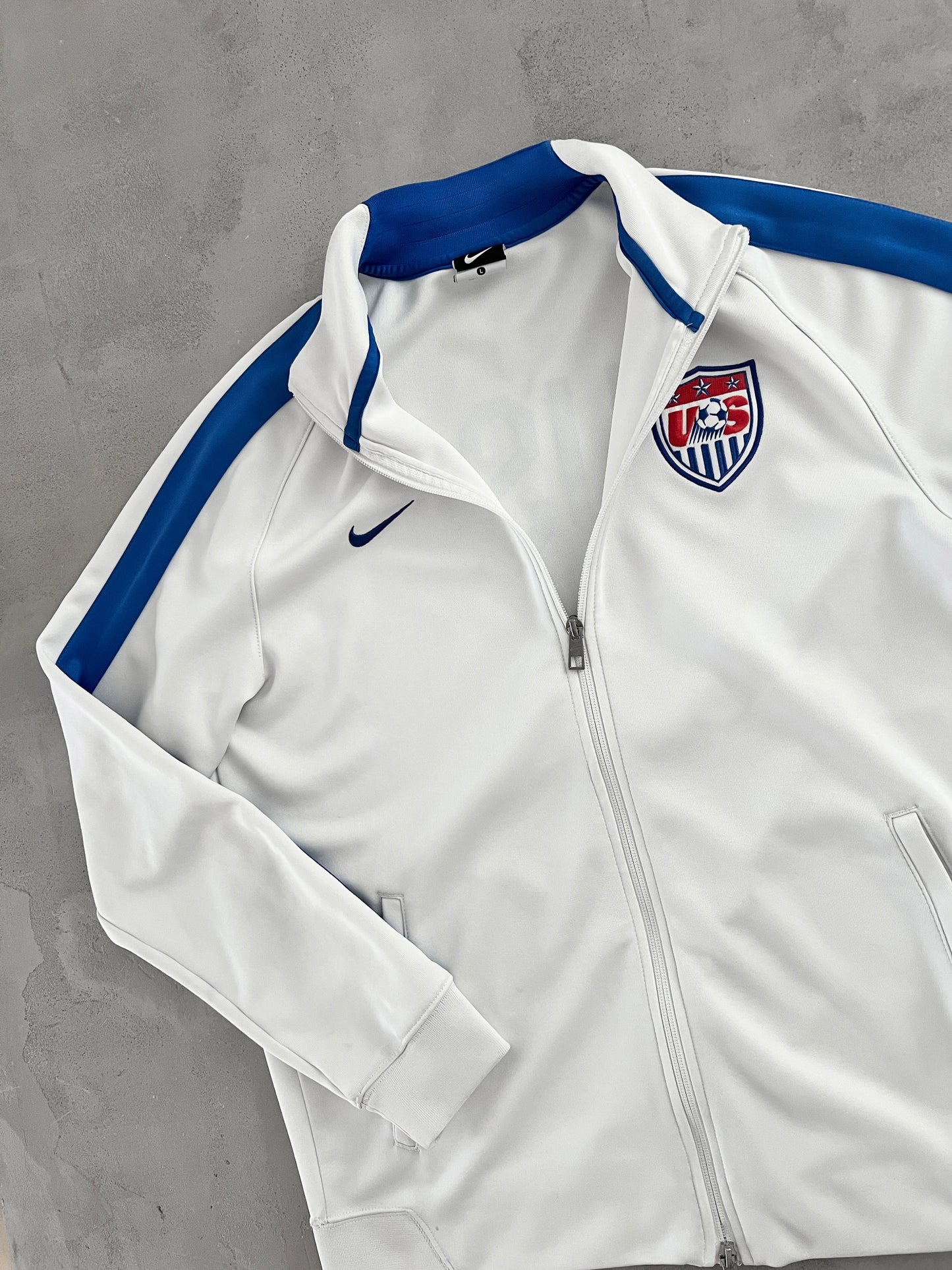 WHITE USA NIKE TRACK JACKET - 2000S - L