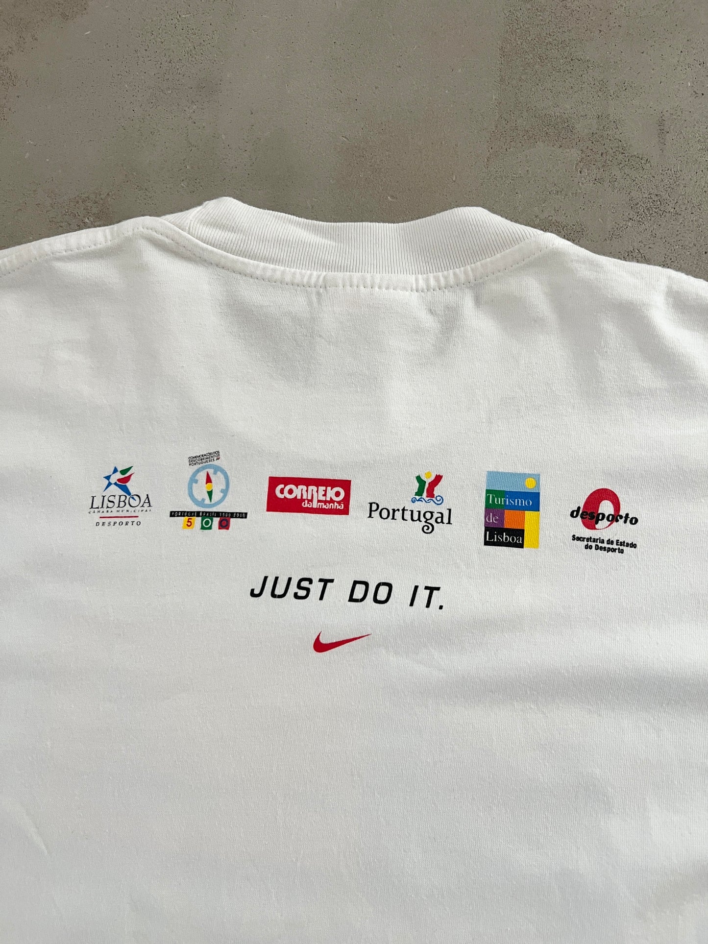 WHITE NIKE LISBOA MARATHON TEE - 2000 - XL