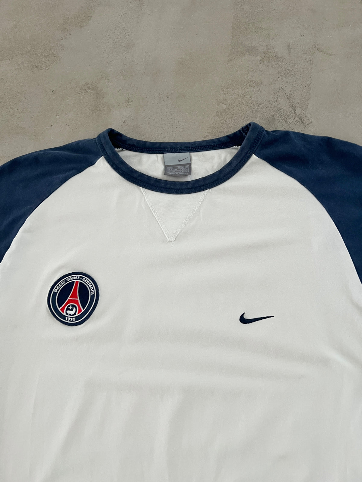 WHITE PSG NIKE LONGSLEEVE - 2000S - M