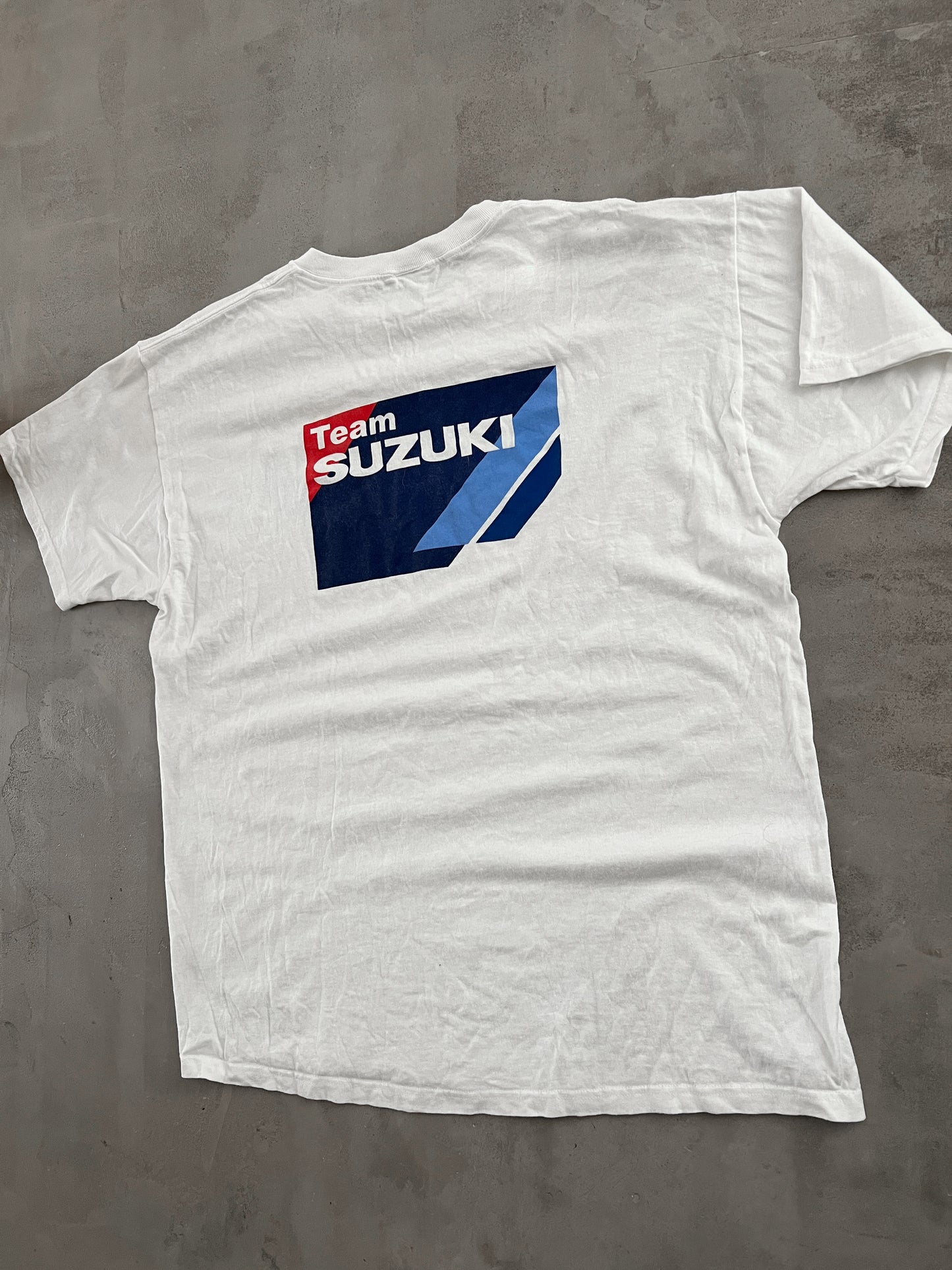 WHITE SUZUKI TEE - 2000S - XL