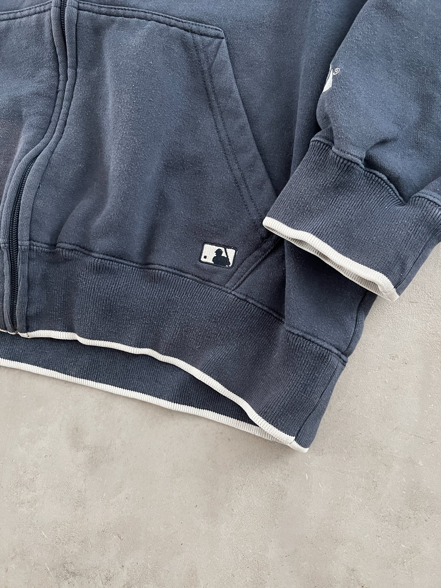 NAVY YANKEES ZIP UP HOODIE - 2000S - M