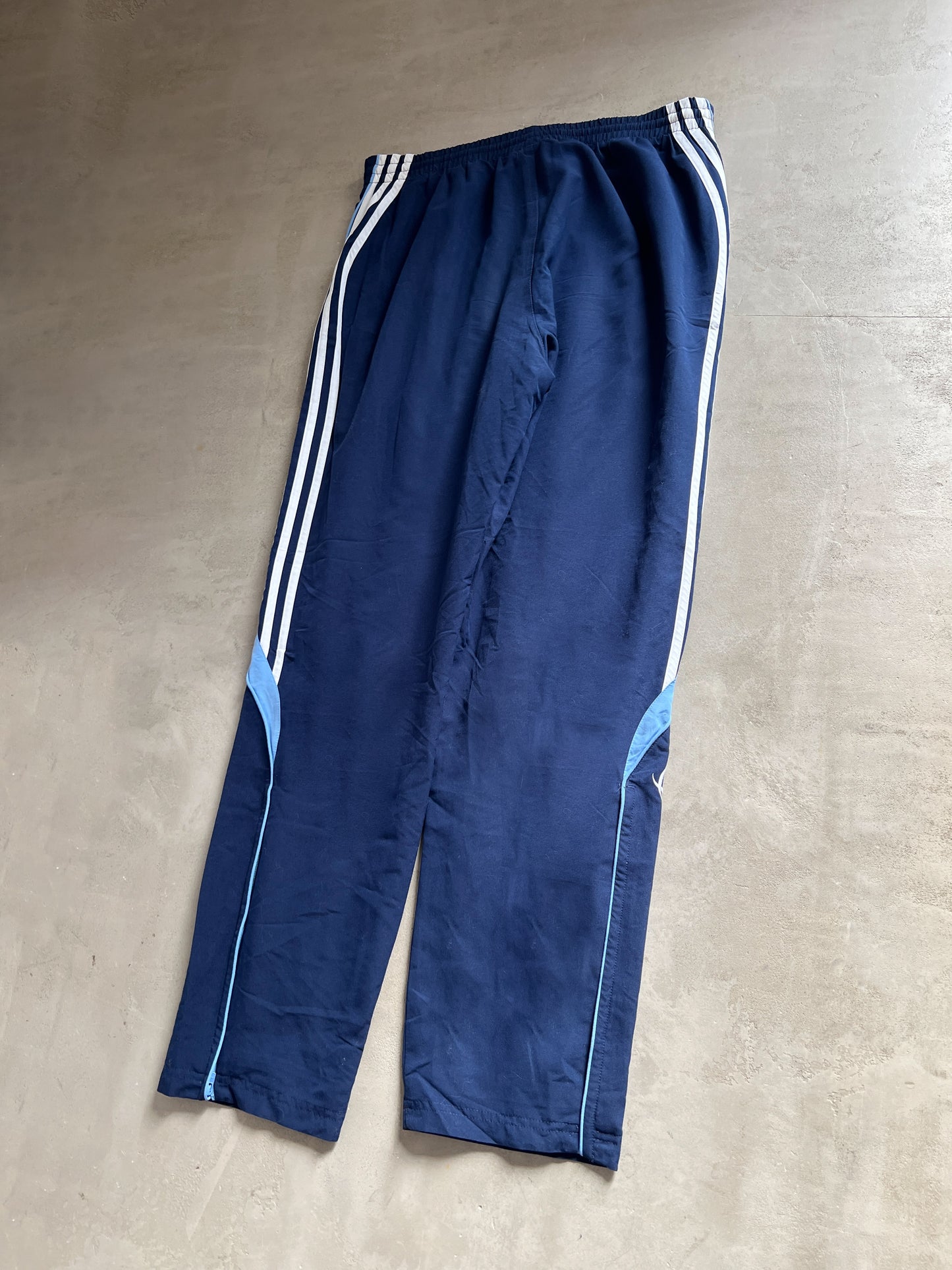 NAVY REAL MADRID TRACK PANTS - L