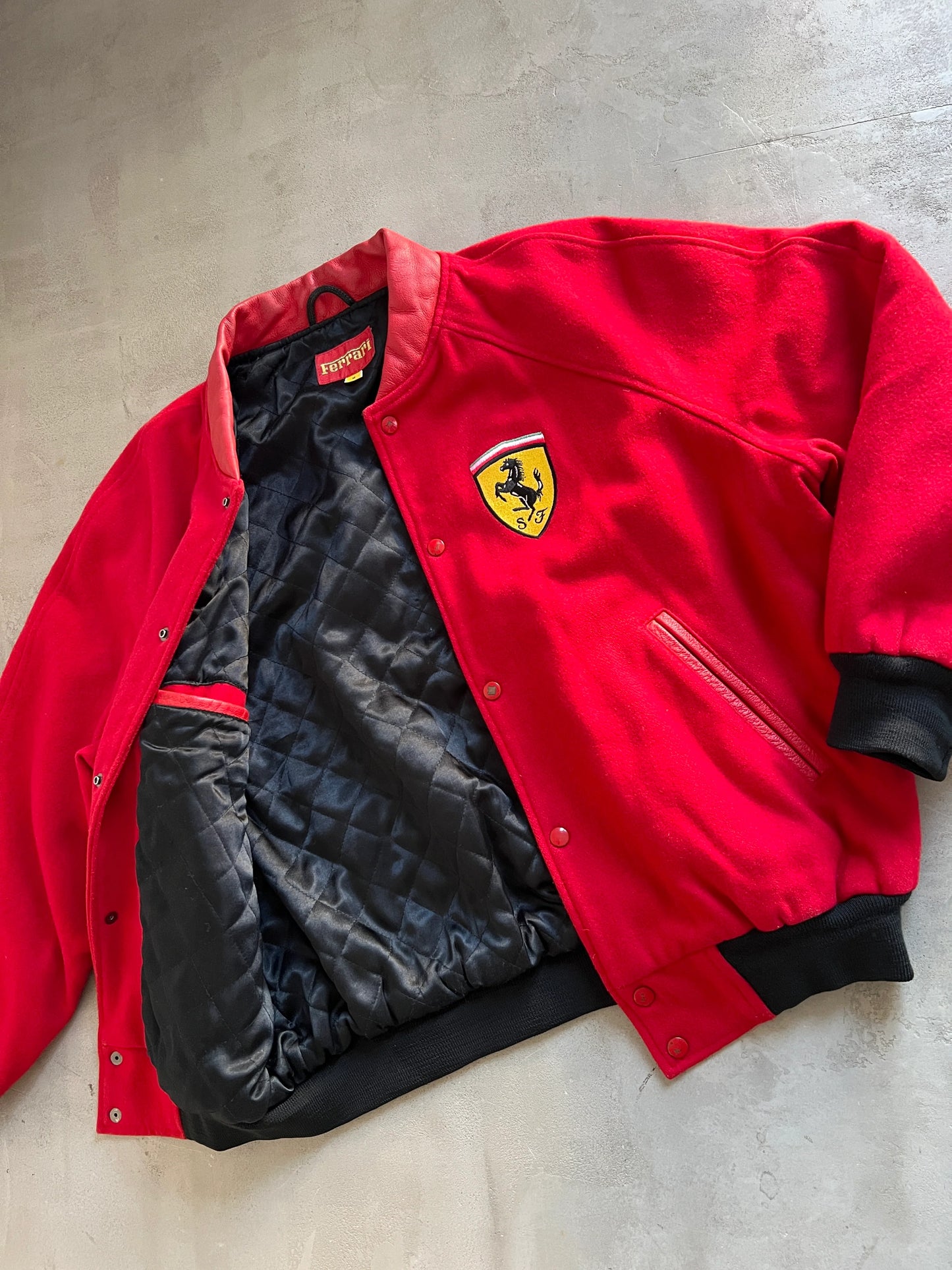RED FERRARI JACKET - 1996 - M/L