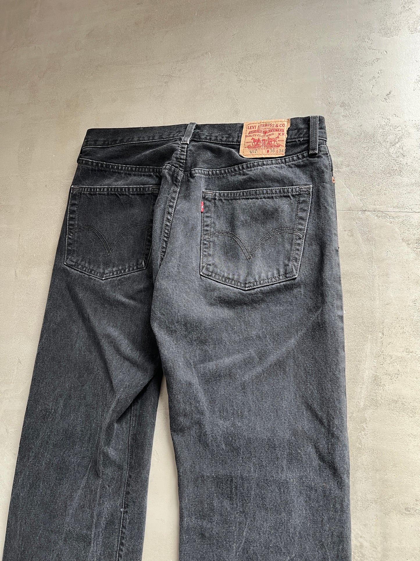 FADED BLACK LEVI'S 501 JEANS - 1990S - 36/34 / L