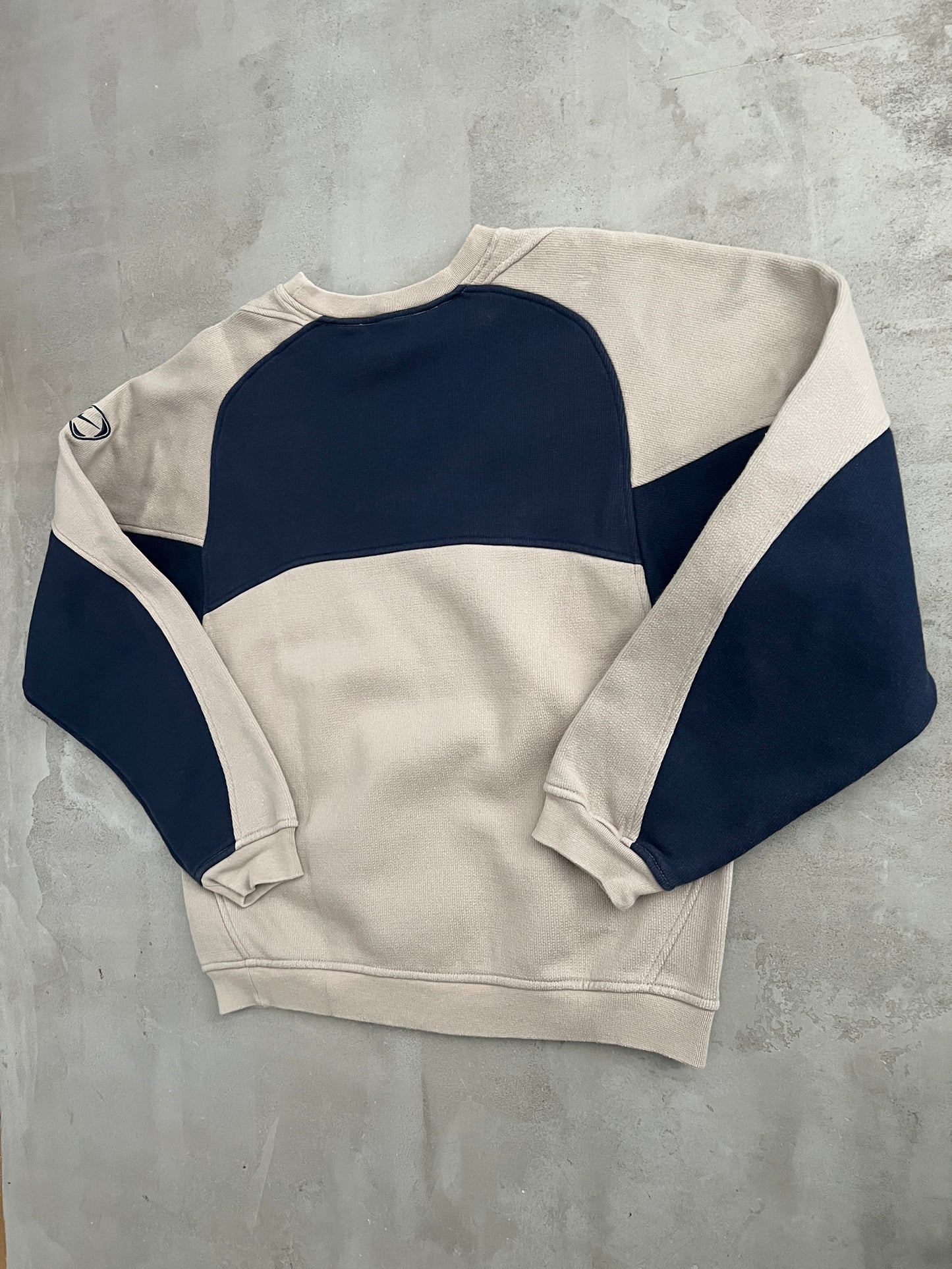 BEIGE/NAVY FC BARCELONA NIKE SWEATER - 2000S - M/S